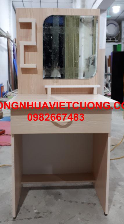 BÀN TRANG ĐIỂM BTD18