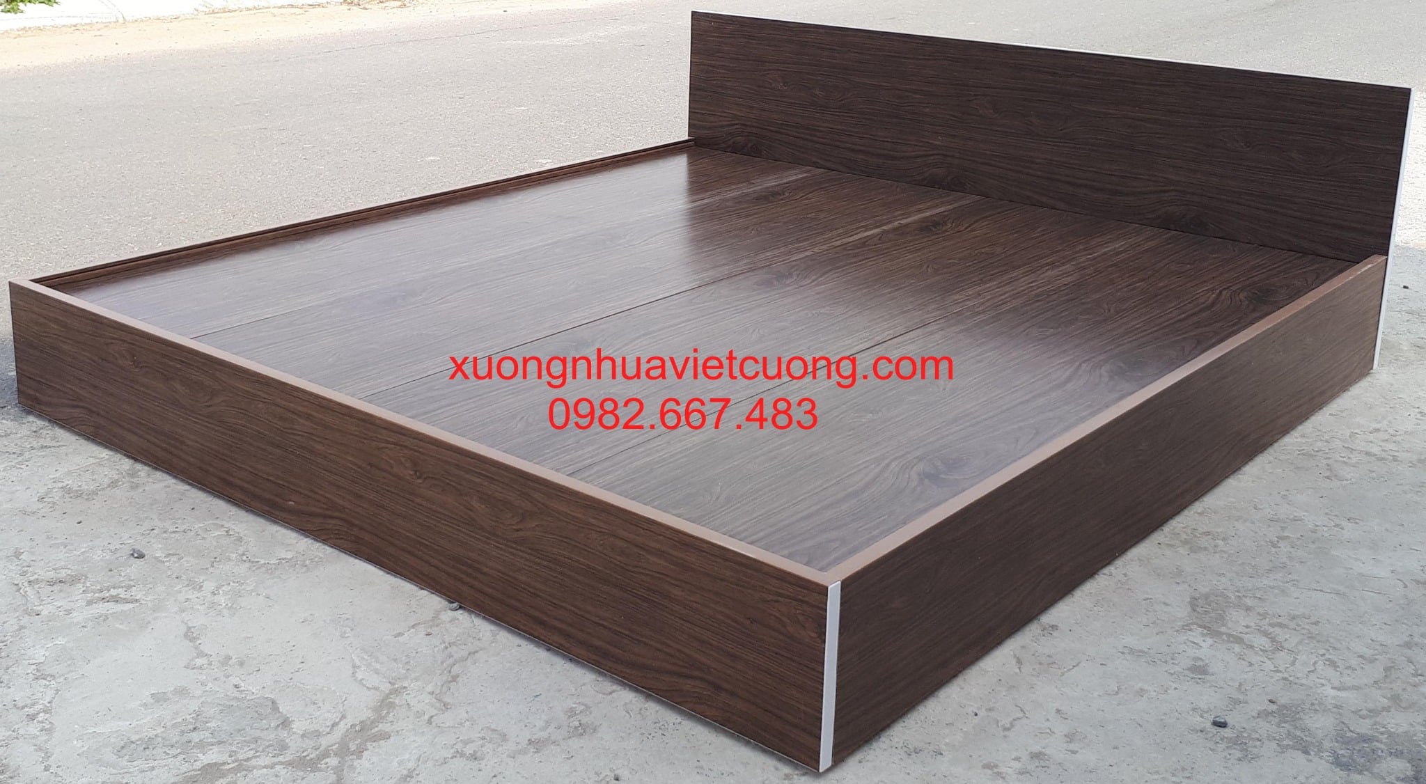 GIƯỜNG NHỰA ĐÀI LOAN GN15