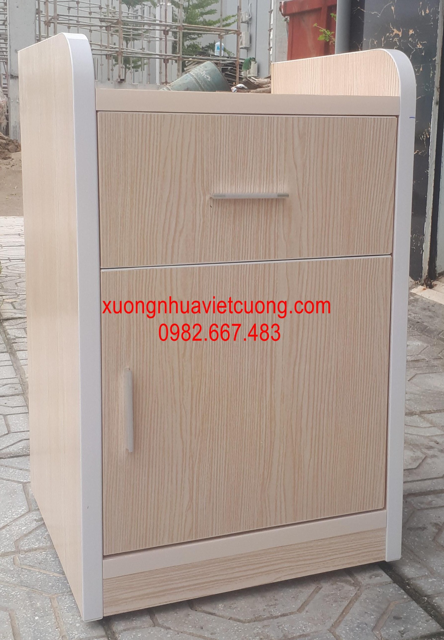 Tab đầu giường TAB10