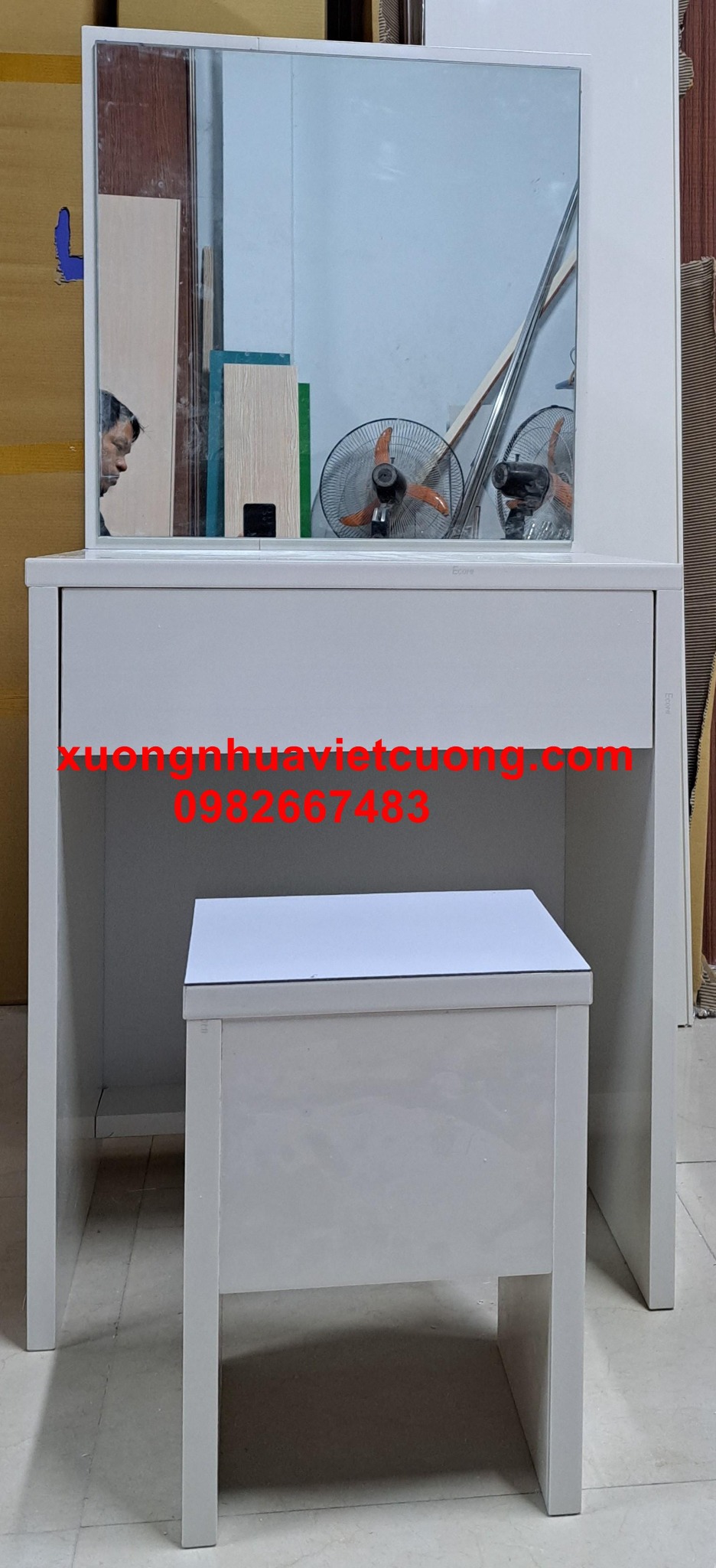 BÀN TRANG ĐIỂM BTD66