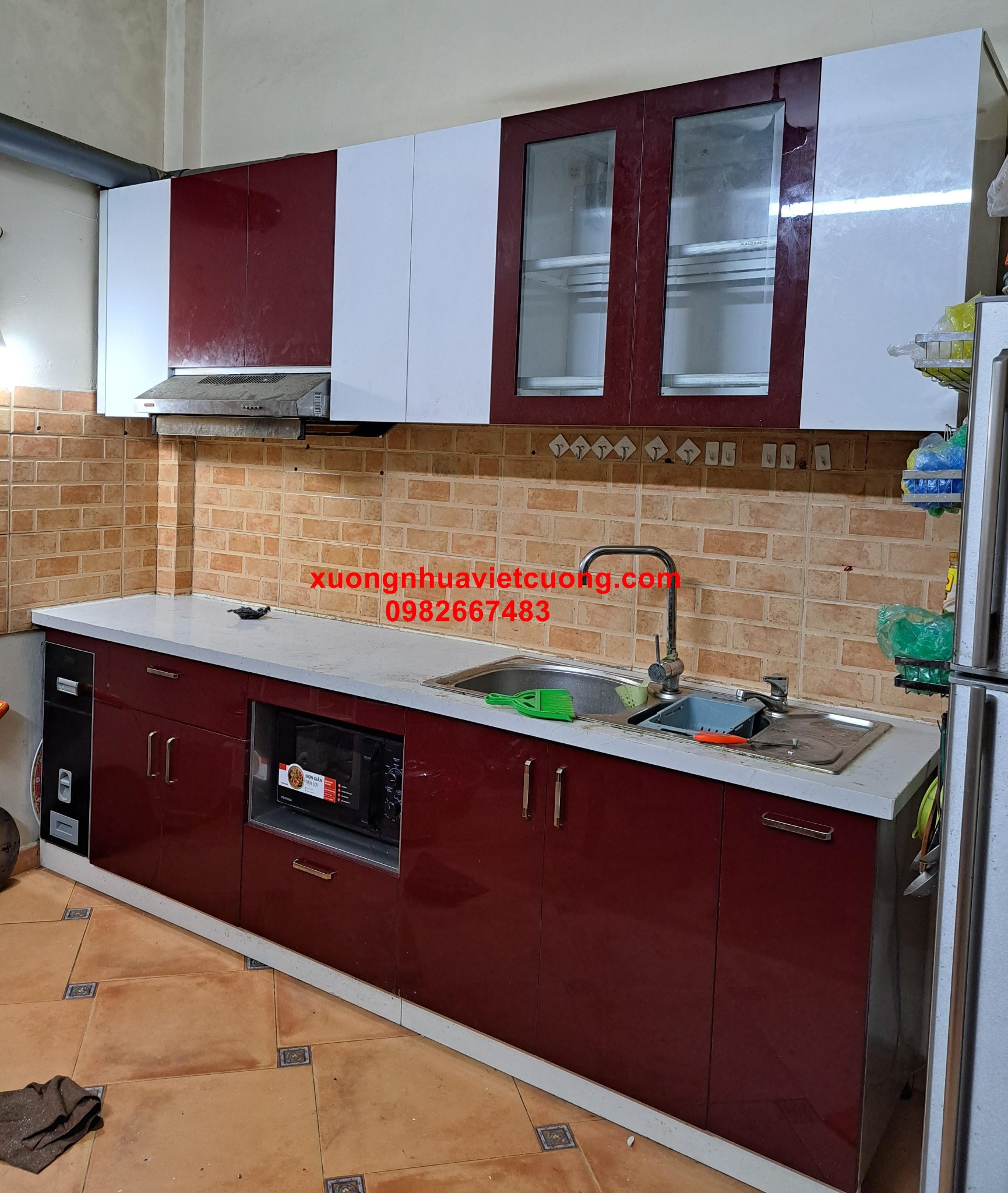 TỦ BẾP NHỰA TBN02