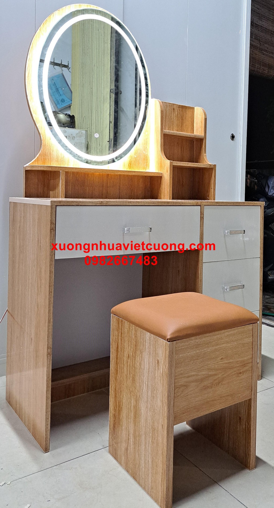 BÀN TRANG ĐIỂM ĐÈN LED BTD72