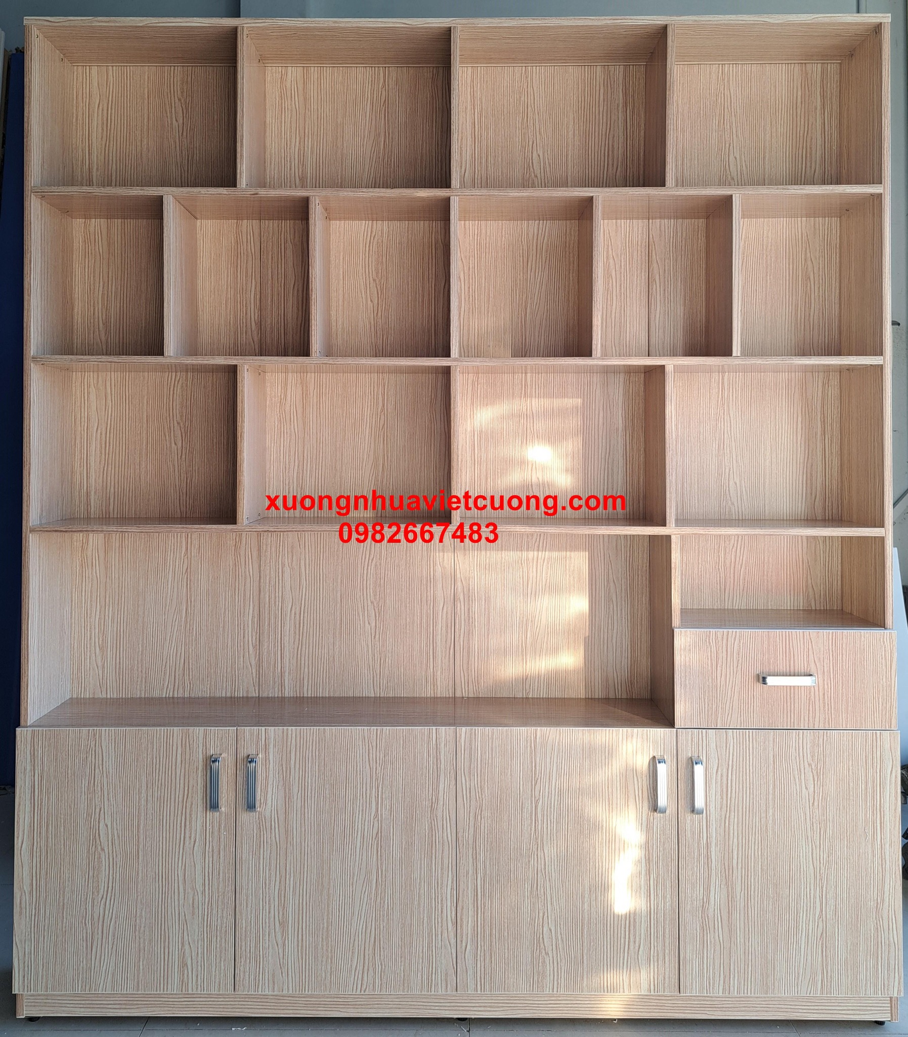 KỆ SÁCH BẰNG NHỰA KS152