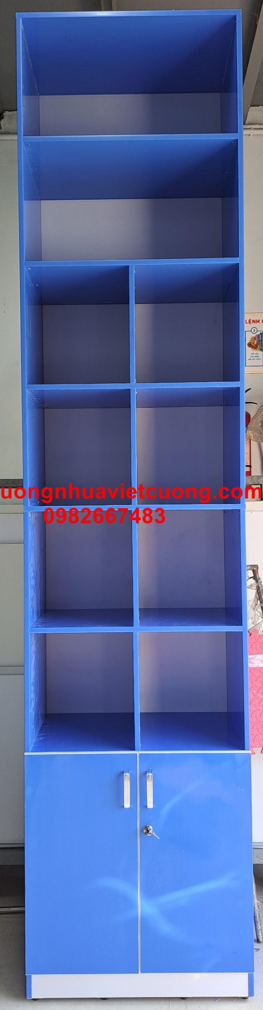 KỆ SÁCH BẰNG NHỰA KS153