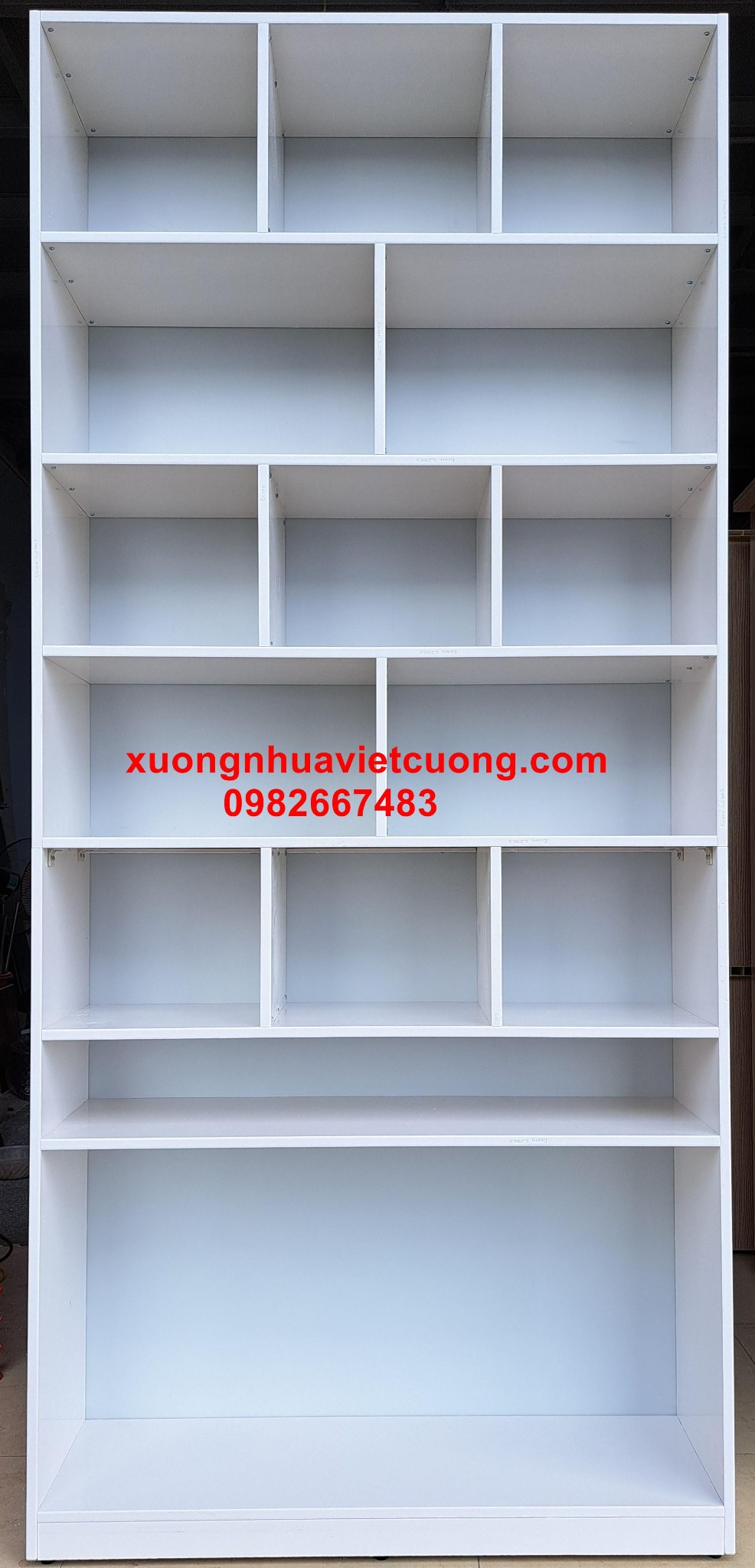 KỆ SÁCH BẰNG NHỰA KS157