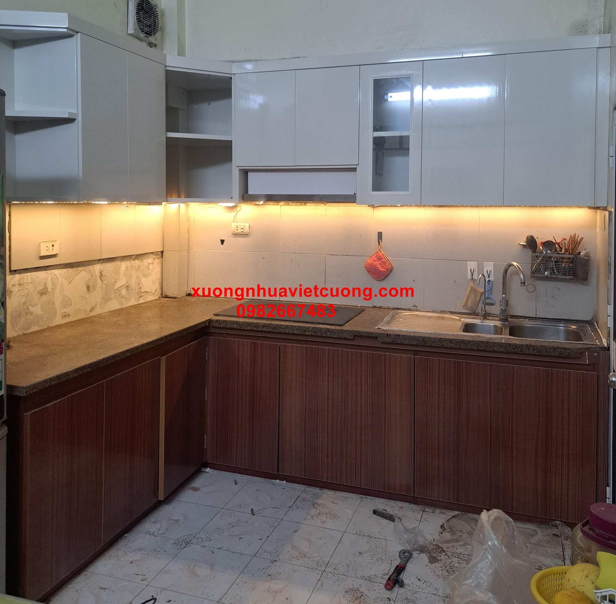 TỦ BẾP BẰNG NHỰA TBN30