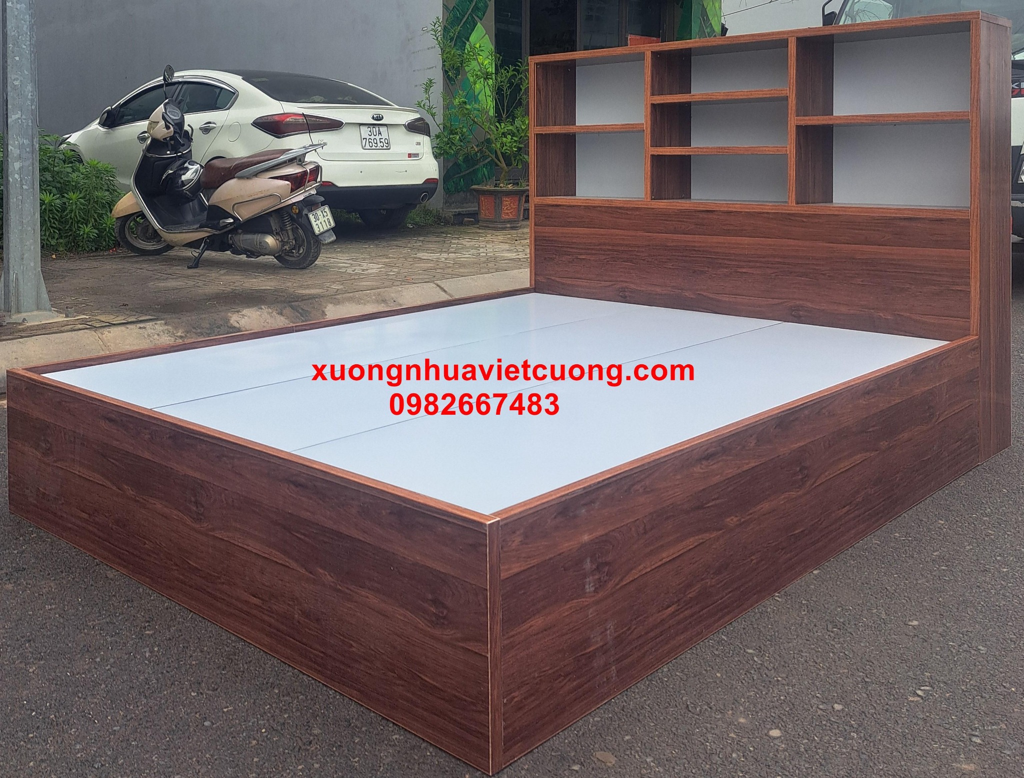 GIƯỜNG NHỰA GN121