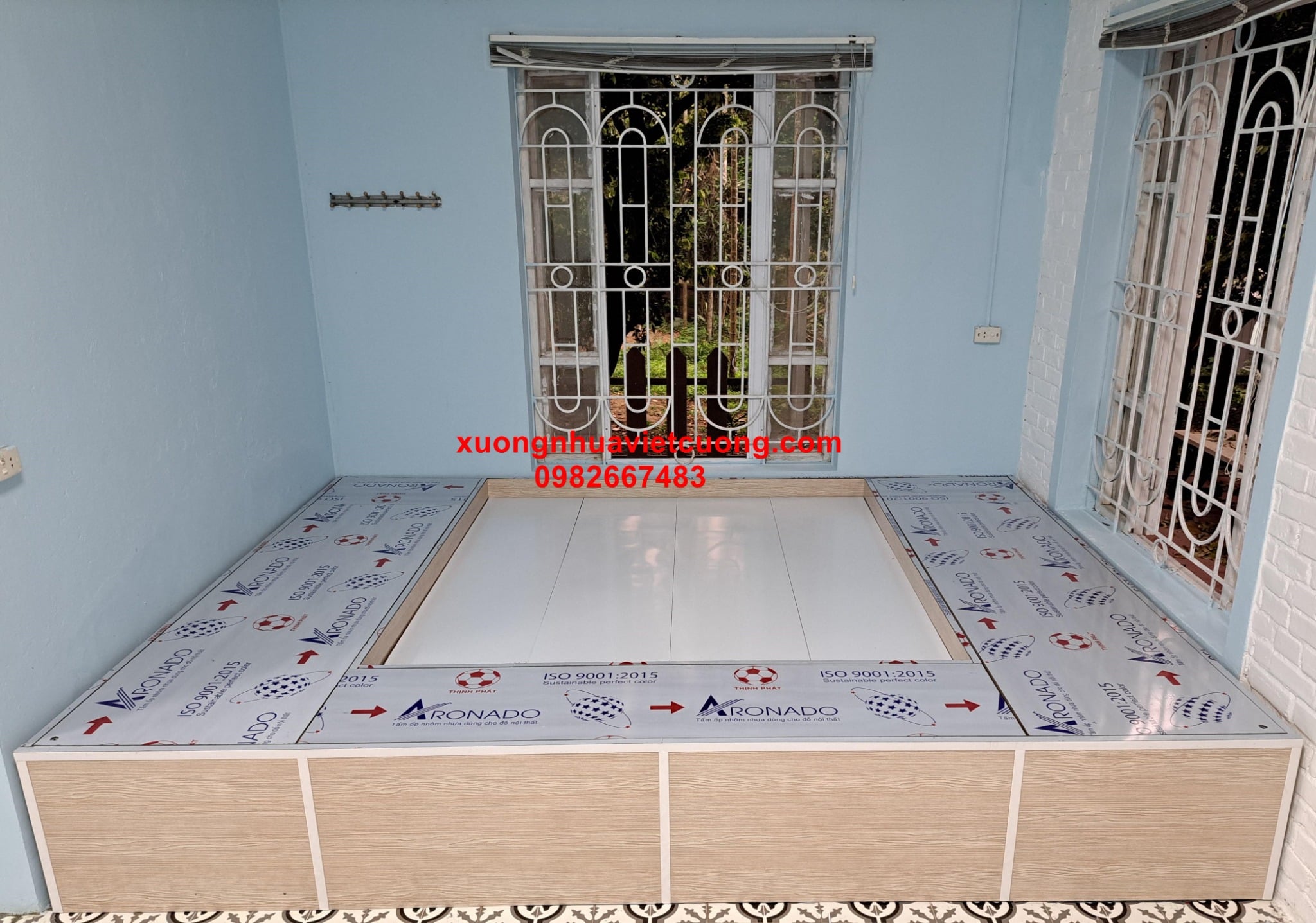 GIƯỜNG BẰNG NHỰA GN125