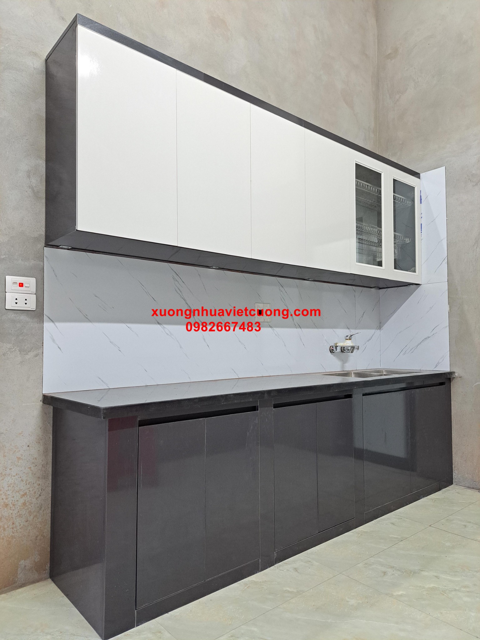 TỦ BẾP NHỰA TBN84