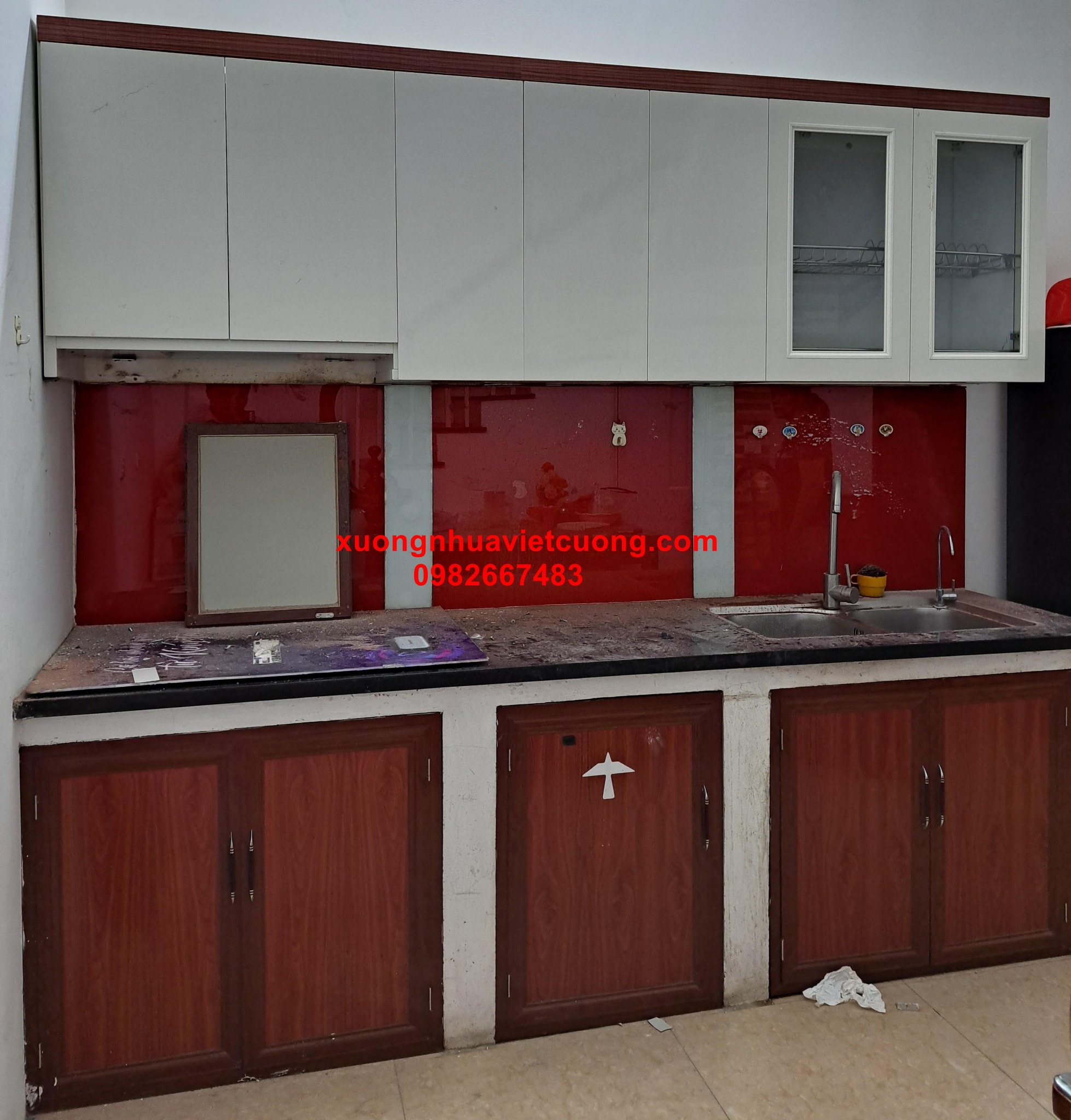 TỦ BẾP NHỰA TBN81