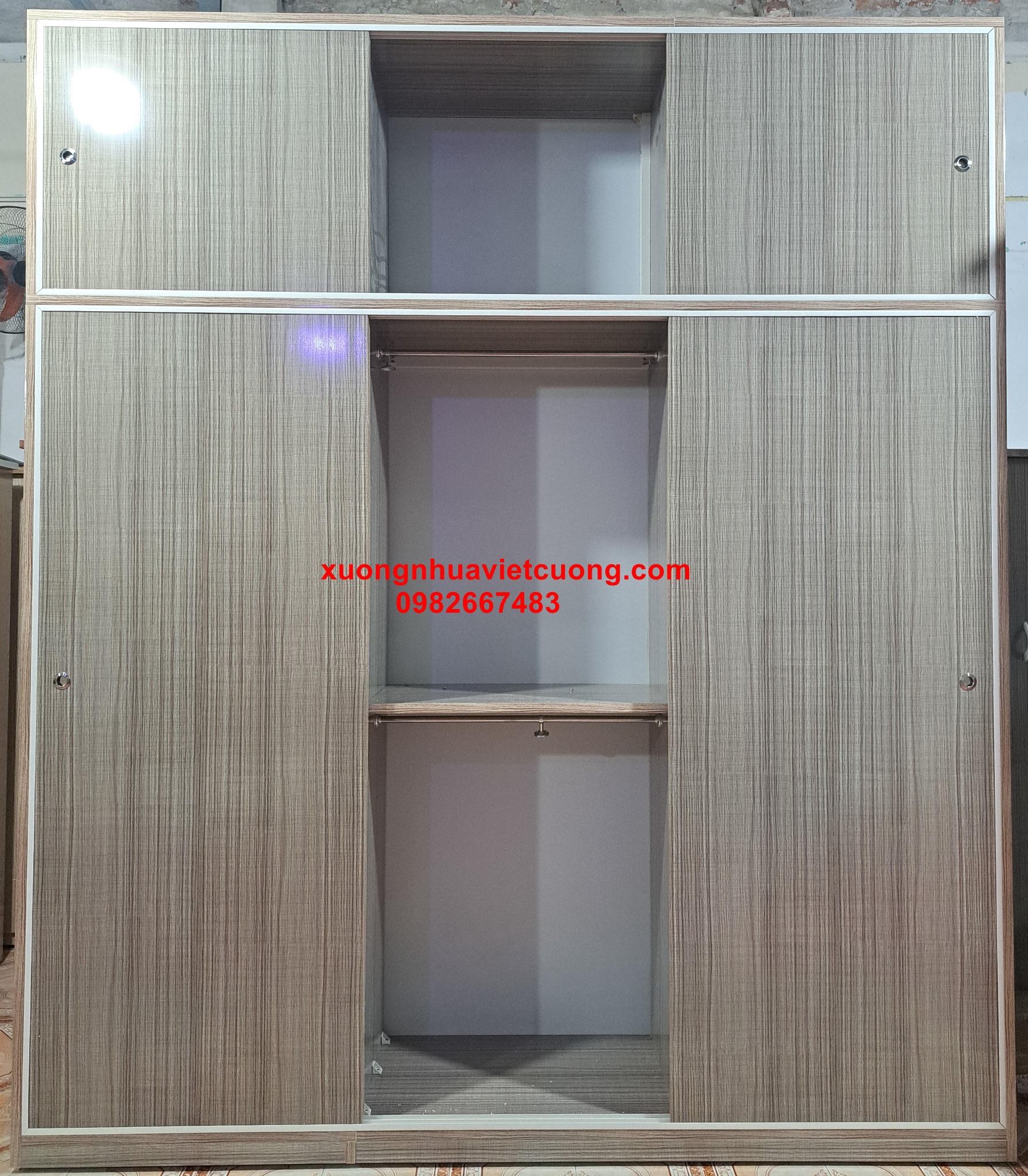 TỦ QUẦN ÁO CÁNH LÙA TCL403