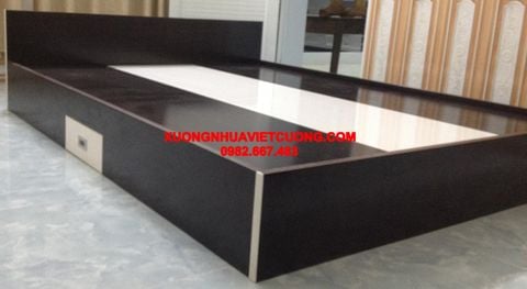  GIƯỜNG NHỰA ĐÀI LOAN GN05 