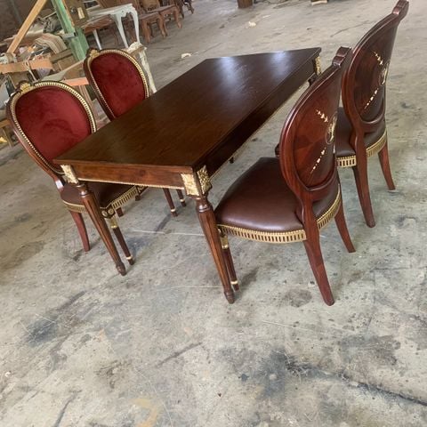 BỘ BÀN ĂN CỔ ĐIỂN LOUIS 4 GHẾ
