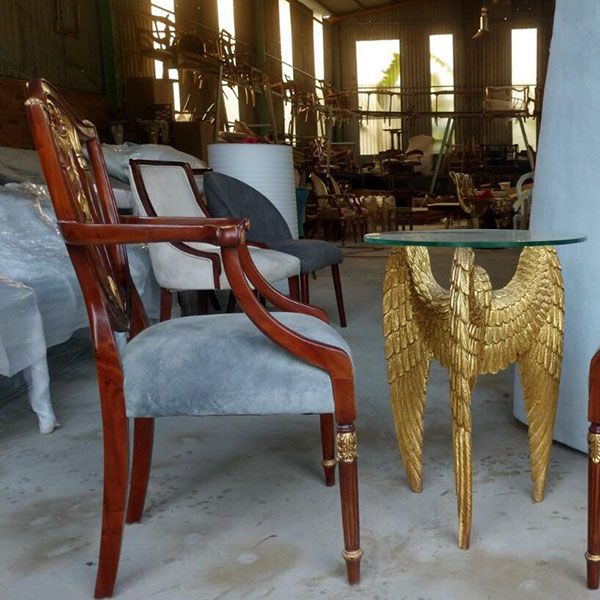 Bàn decor cánh chim 3 chân