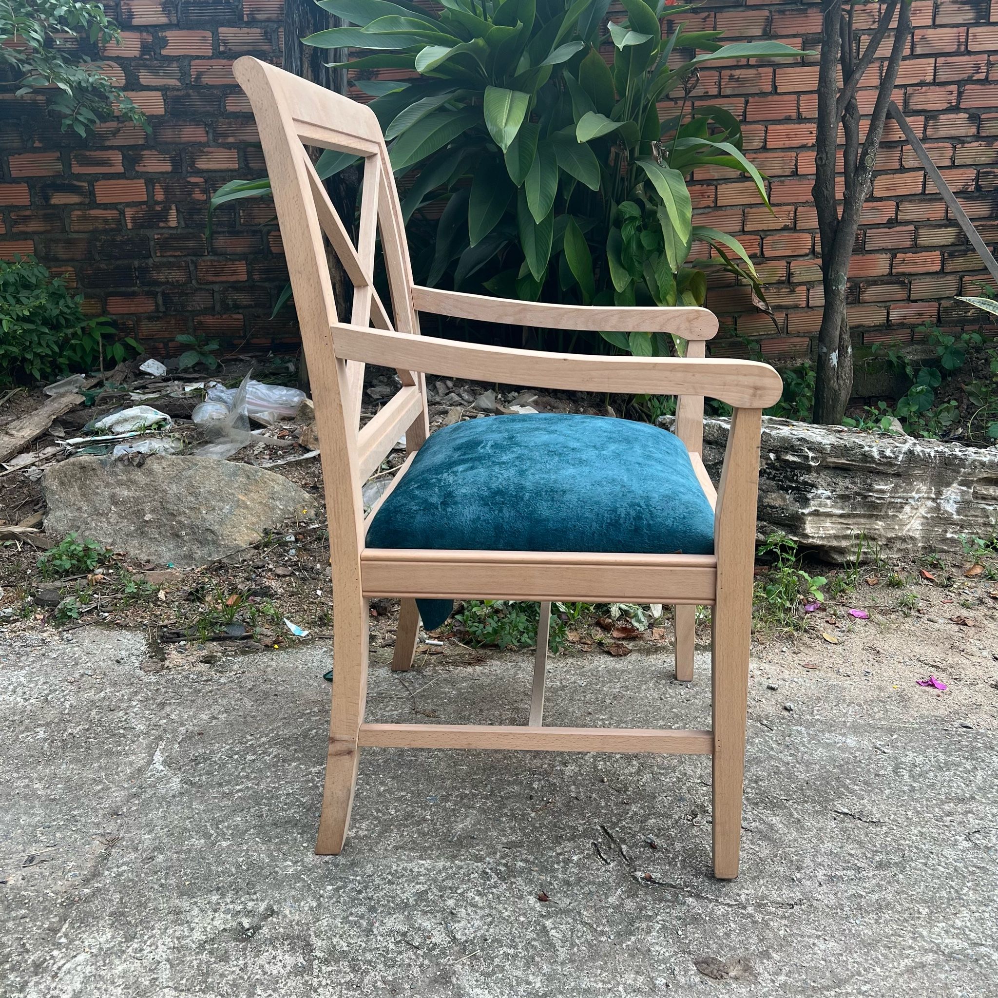 Ghế caffe GỖ SỒI BỌC NỆM TỰA LƯNG CHỮ X VUÔNG