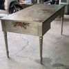 Bàn làm việc Louis XVI vẽ họa tiết theo yêu cầu