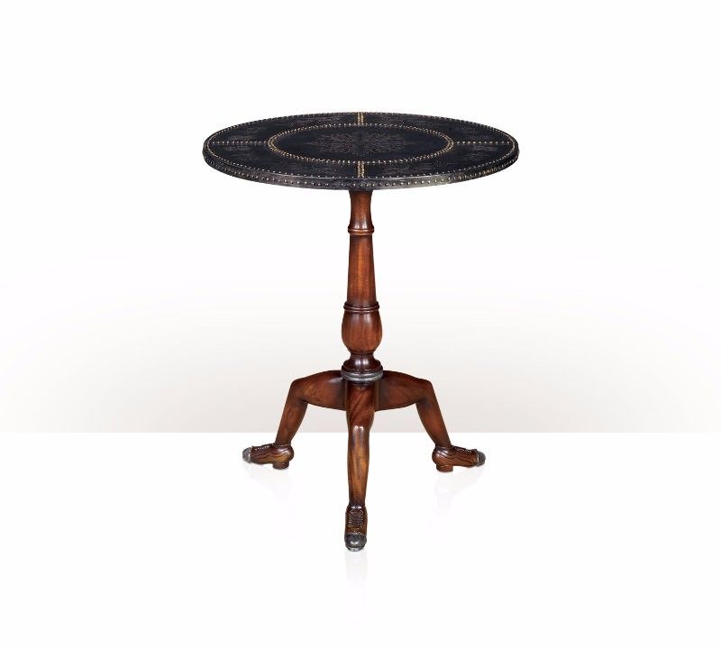 5021-013 Table - Bàn A Studded Manx Table