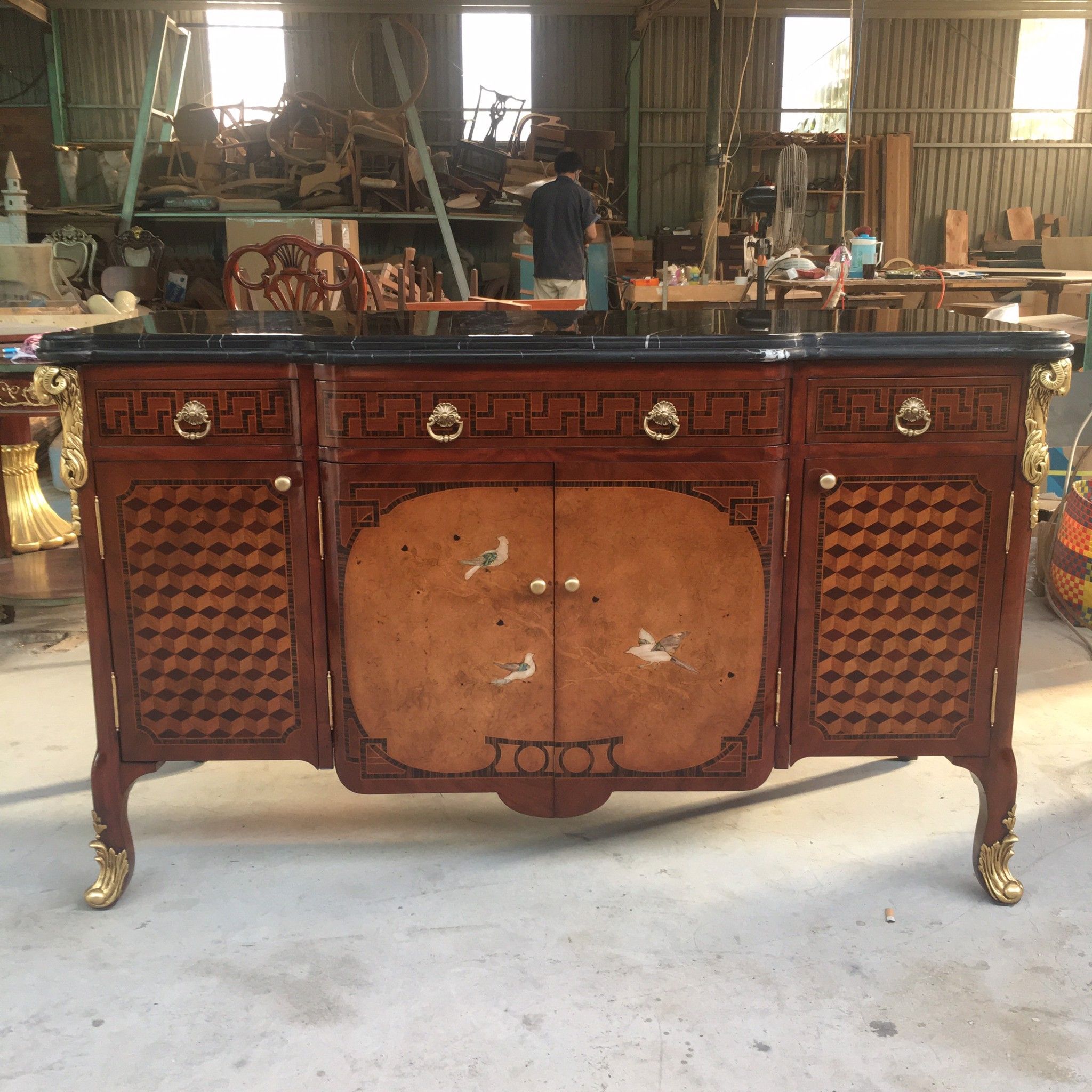 King's Aviary Decorative Chest - Console