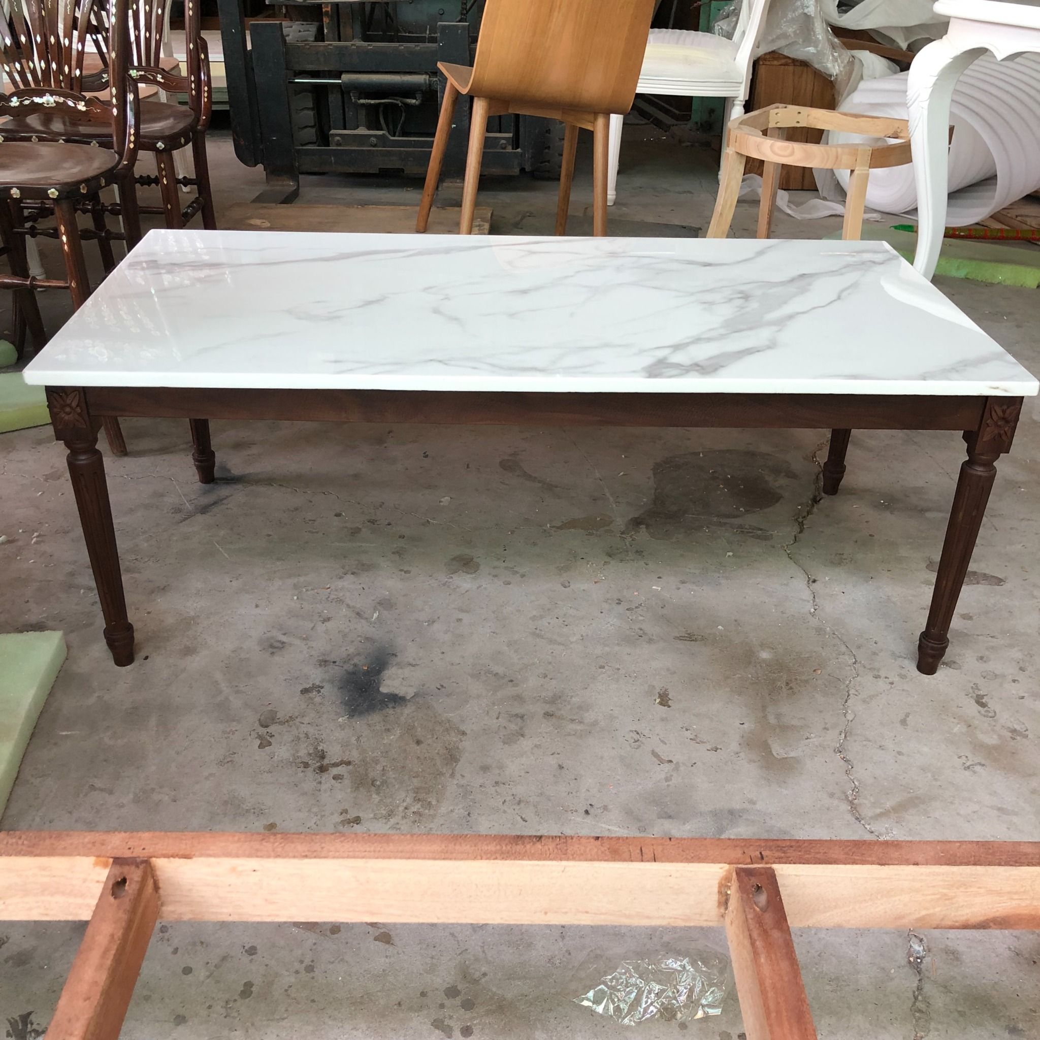 Bàn trà cổ điển Louis 16 mặt đá