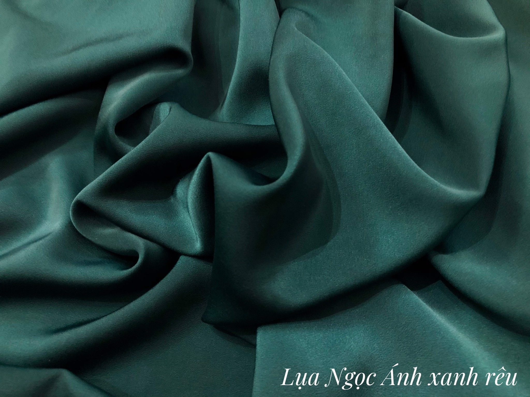 LỤA NGỌC ÁNH