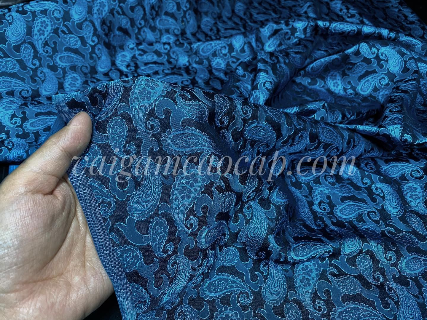 Lụa tơ tằm Việt Nam - Lông công
