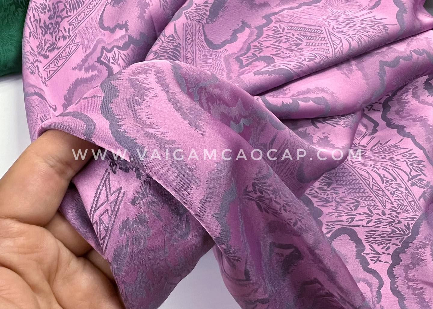 Gấm lụa Lâm Viên