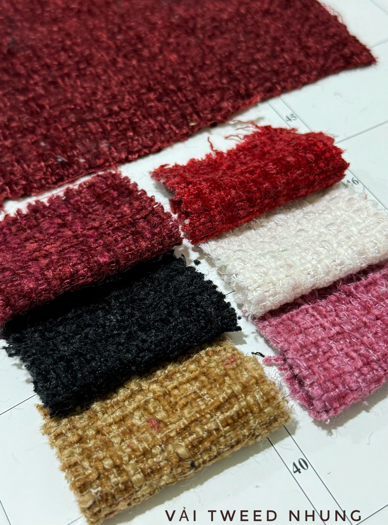 Tweed Nhung