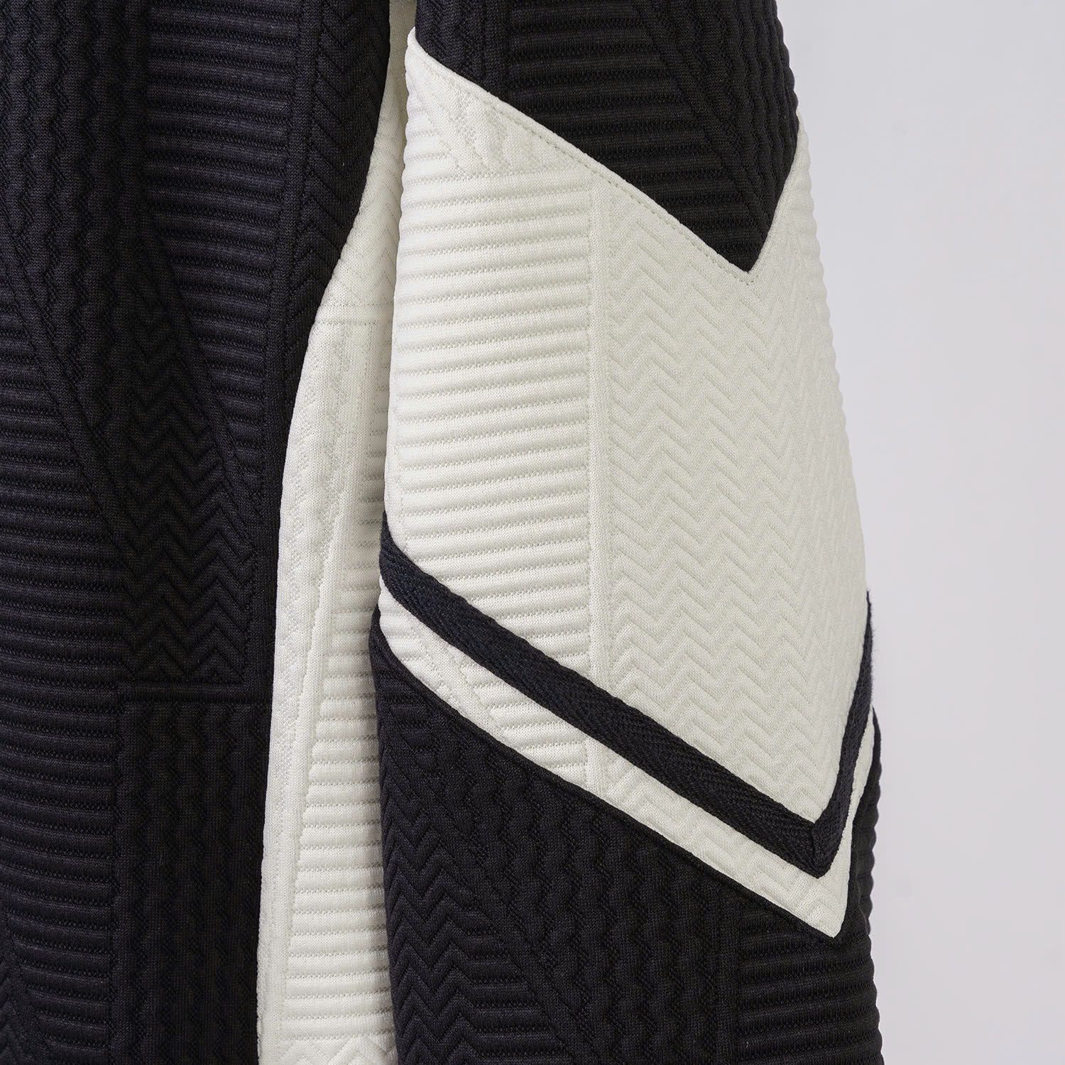 Áo Khoác Nỉ Đen Trắng Big Size Nam