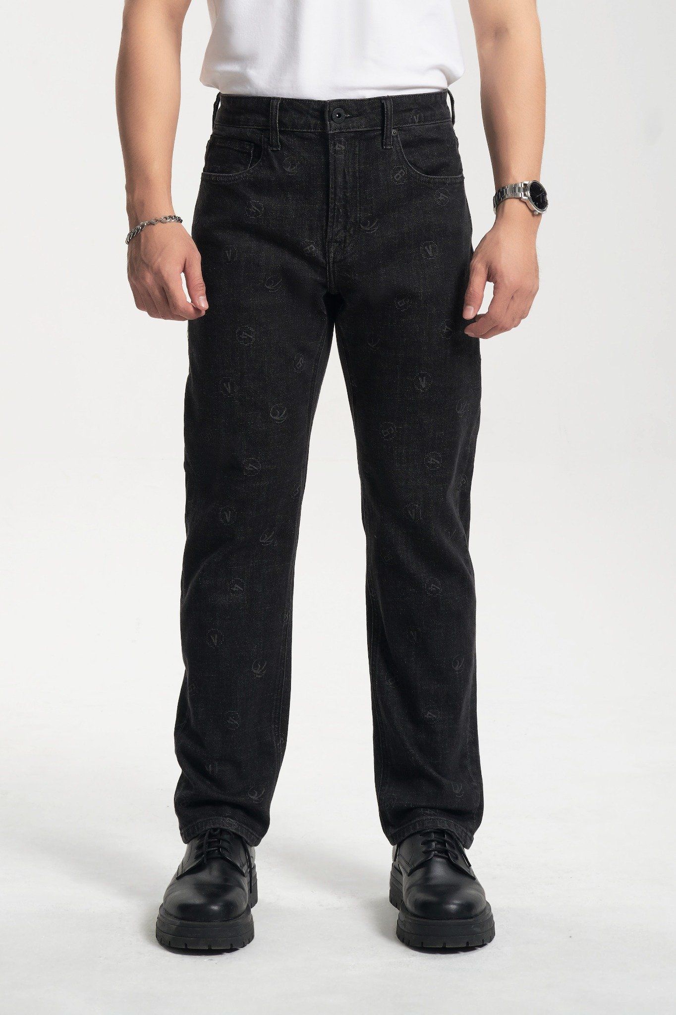Quần Jeans Nam Dáng Suông Họa Tiết Monogram V-SIXTYFOUR. V-SIXTYFOUR Monogram Straight Jeans - 222MD4083F5