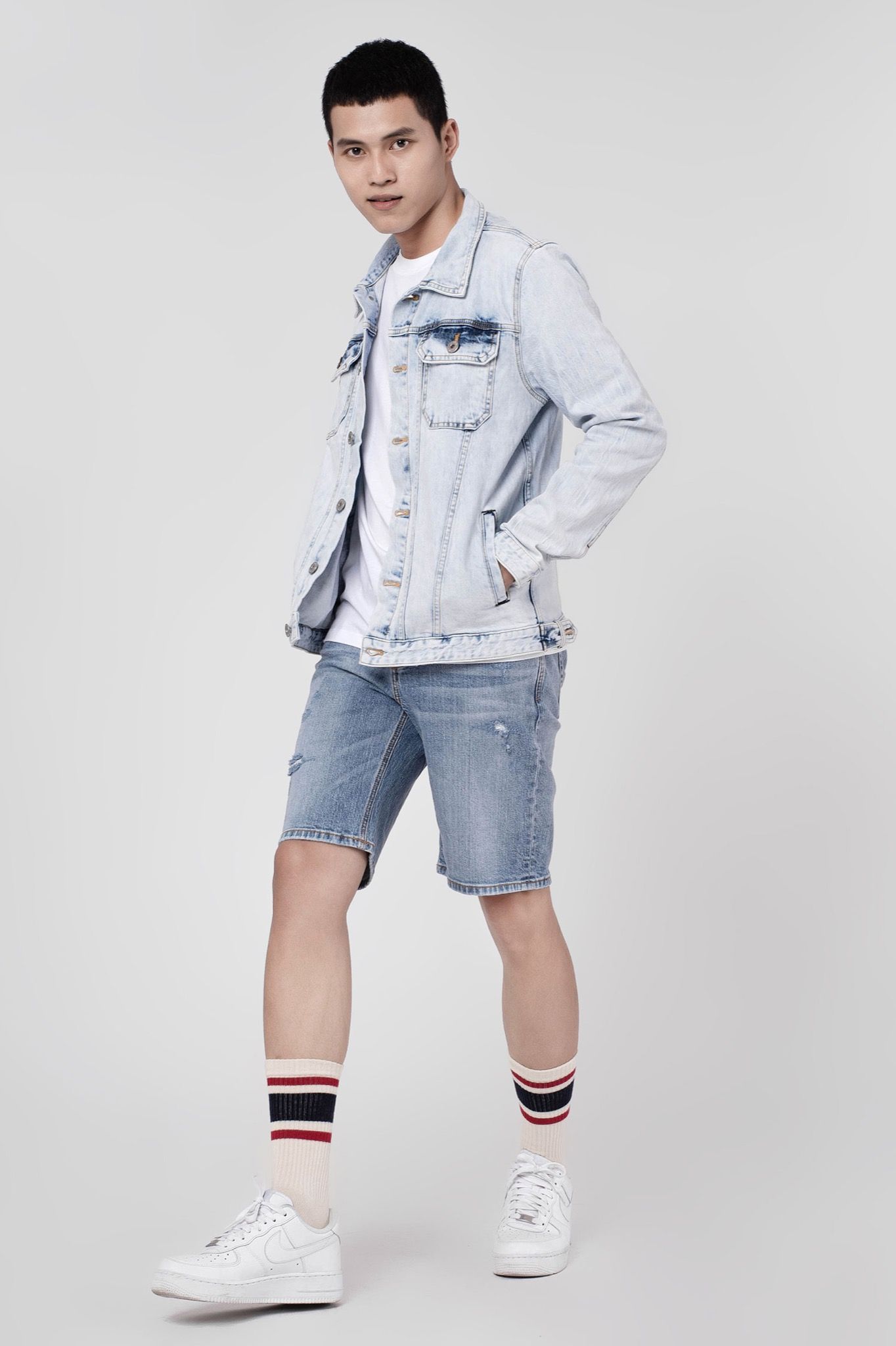 Áo Khoác Jeans Nam Dáng Rộng. Bleach Denim Jacket - 121MD4044F2