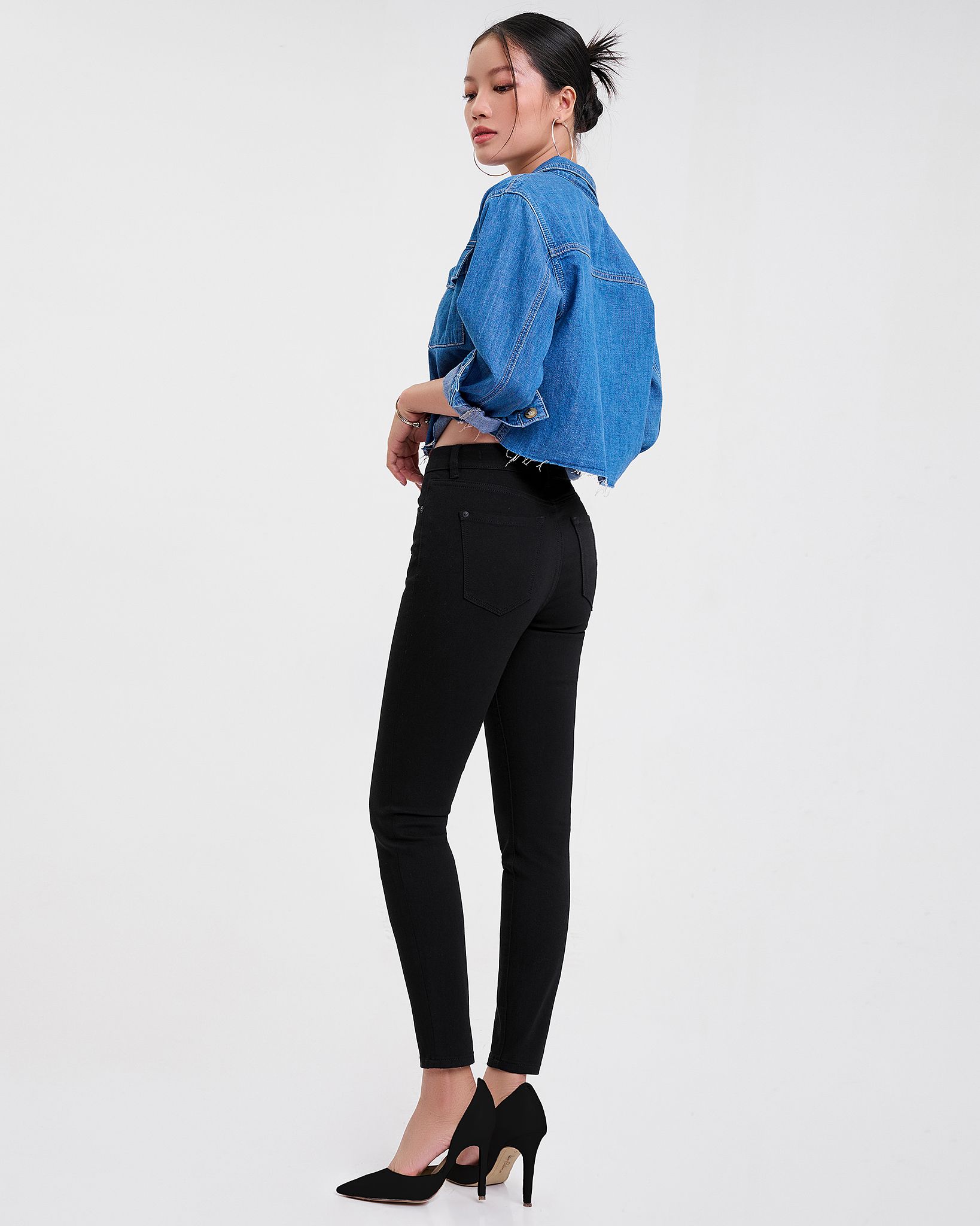 Quần Jeans Nữ Dáng Skinny Siêu Co Giãn. Black Ultra Stretch Skinny Jeans - 122WD2081B1090