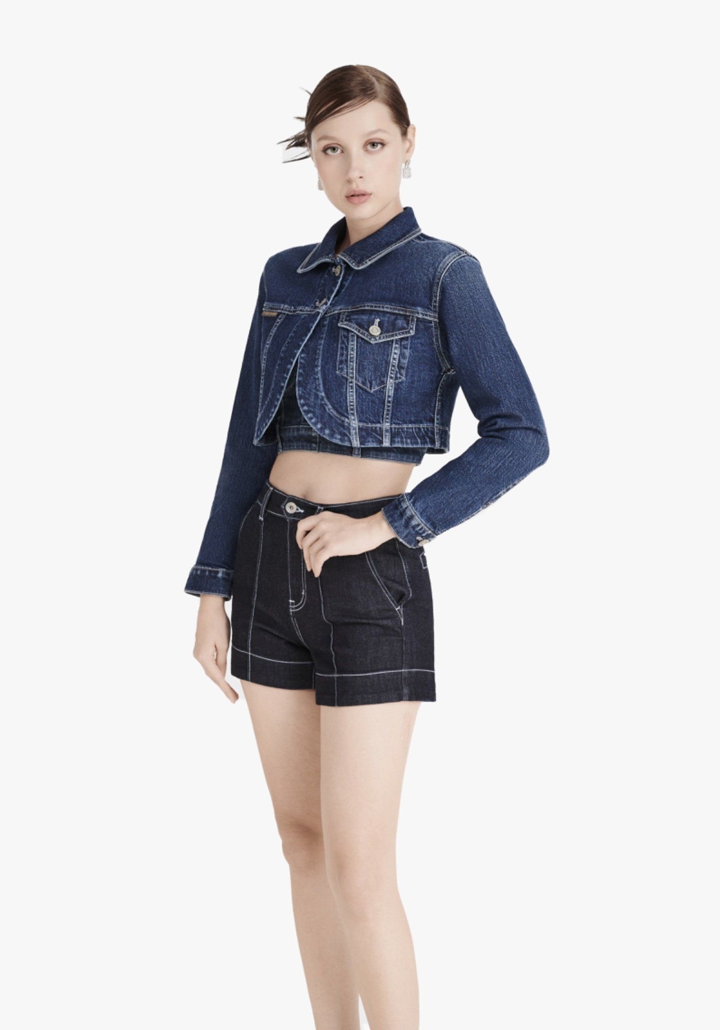 Áo Khoác Denim Nữ Croptop Dài Tay Màu Xanh Đậm. Women's Long Sleeve Crochet Denim Jacket Dark Blue - 223WD2042F2