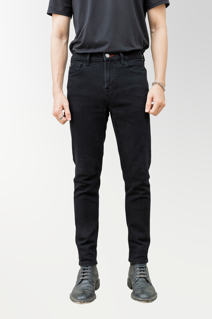 Quần Jeans Nam Dáng Slim Fit Màu Đen Phối Chỉ Đỏ. Red Thread Black Slim Fit Jeans - 222MD4082B1