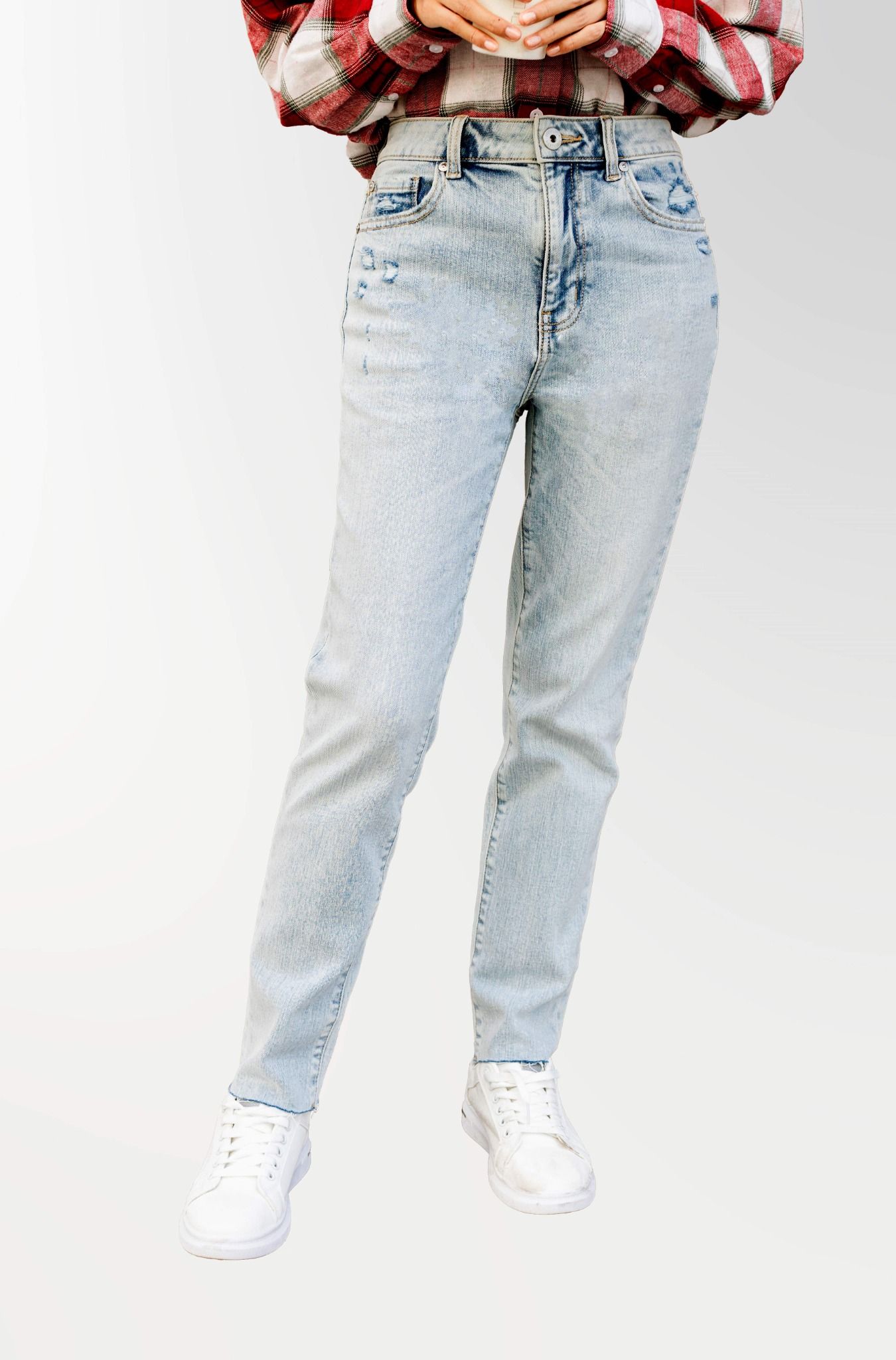 Quần Jeans Nữ Màu Xanh Sáng Dáng Đứng. Light Blue Straight Line Jeans - 222WD2083F1