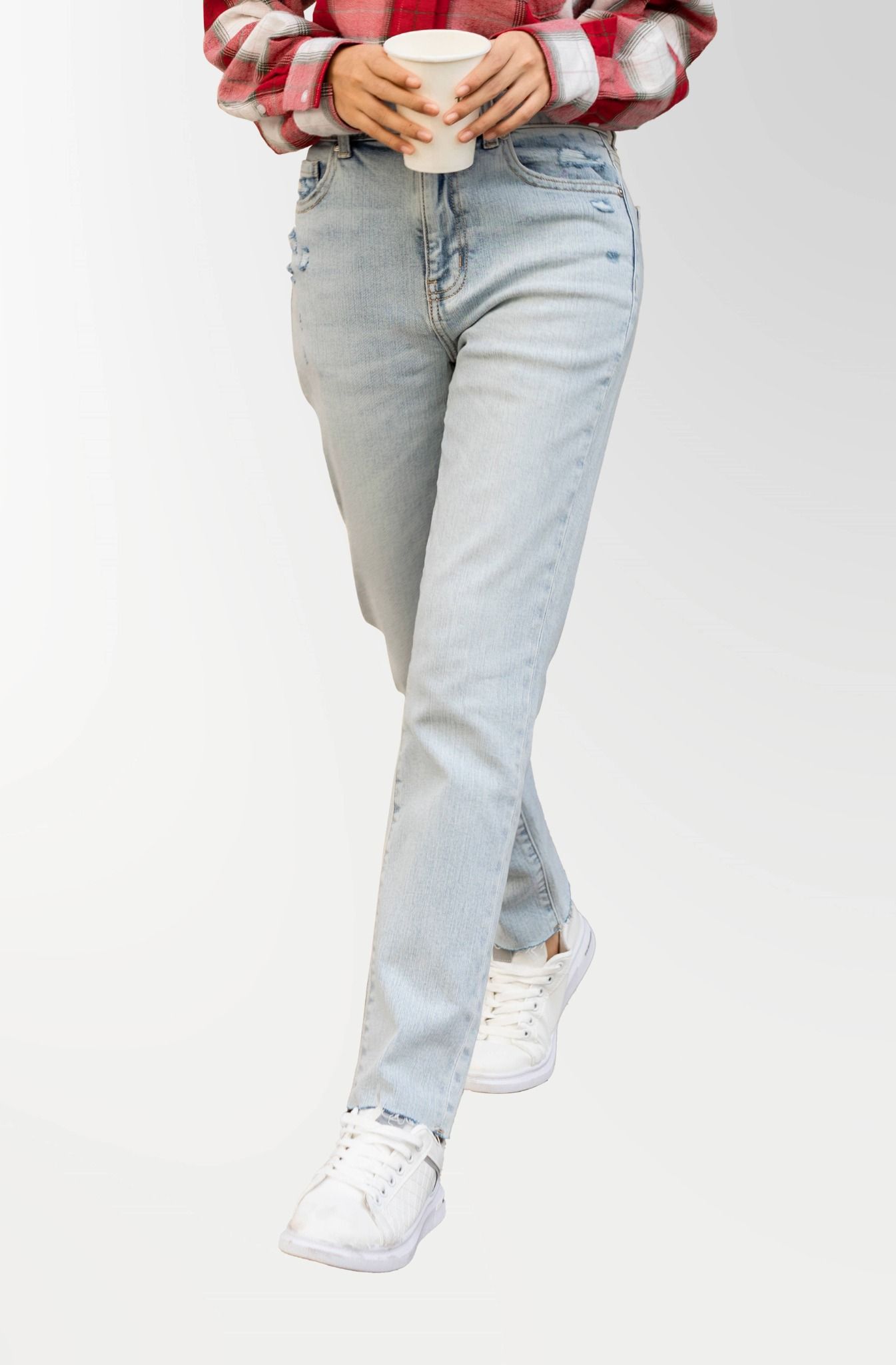 Quần Jeans Nữ Màu Xanh Sáng Dáng Đứng. Light Blue Straight Line Jeans - 222WD2083F1