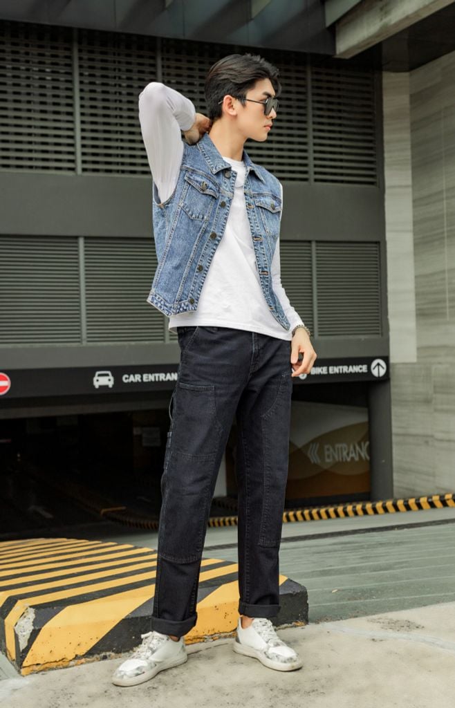 Quần Jeans Nam Dáng Straight Túi Double Knee. Men's Straight Fit Jeans with Double Knee Pockets - 222MD4083F1