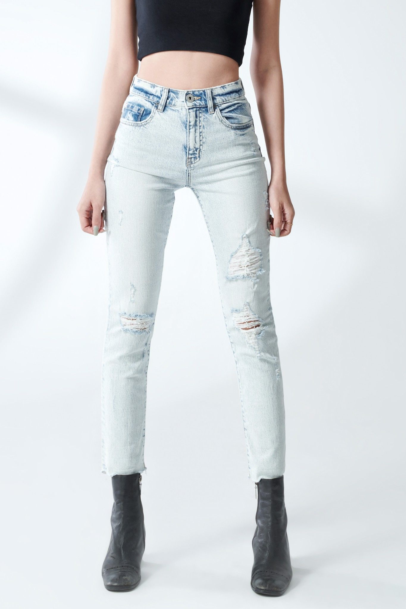 Quần jeans nữ dáng ôm vừa, rách gối. Slim Fit Ripped Jeans - 220WD1083F1
