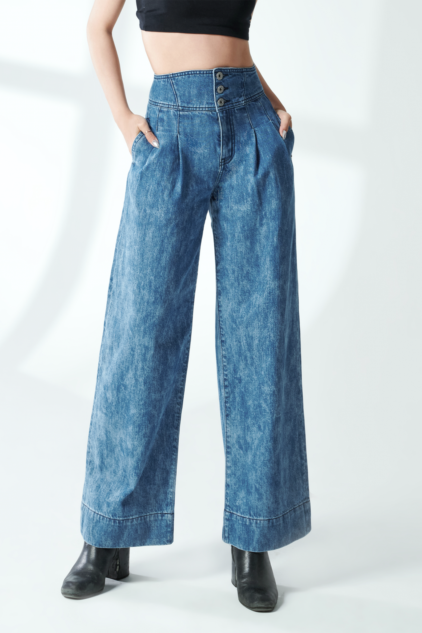 Quần jeans dài dáng loe. Marble Wash Flared Jeans - 220WD1084A1