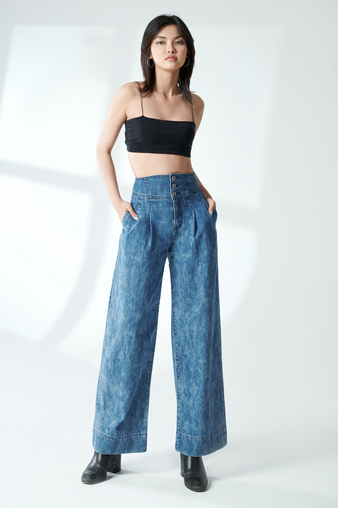 Quần jeans dài dáng loe. Marble Wash Flared Jeans - 220WD1084A1