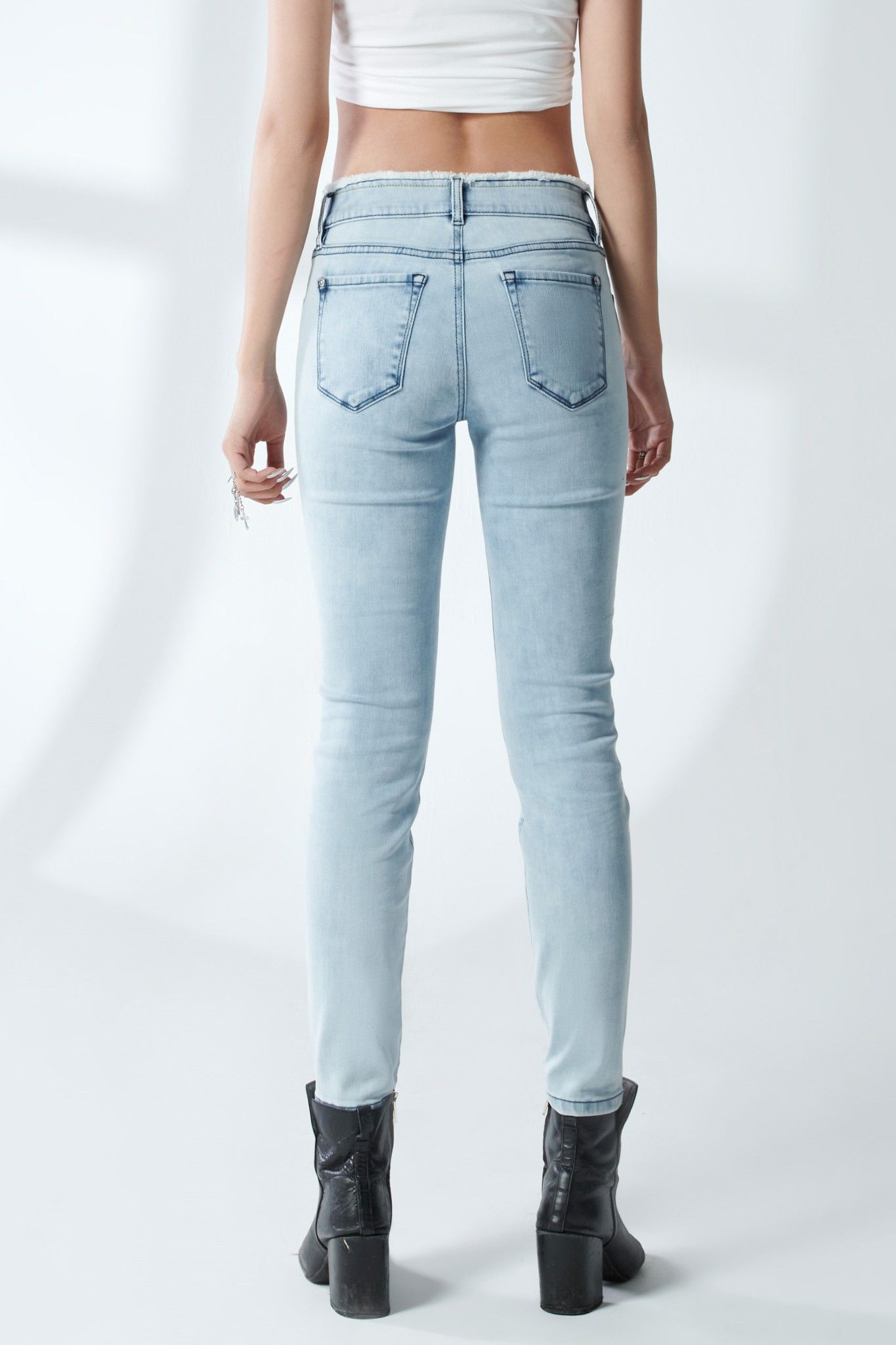 Quần jeans nữ dáng Skinny - 220WD2081F3