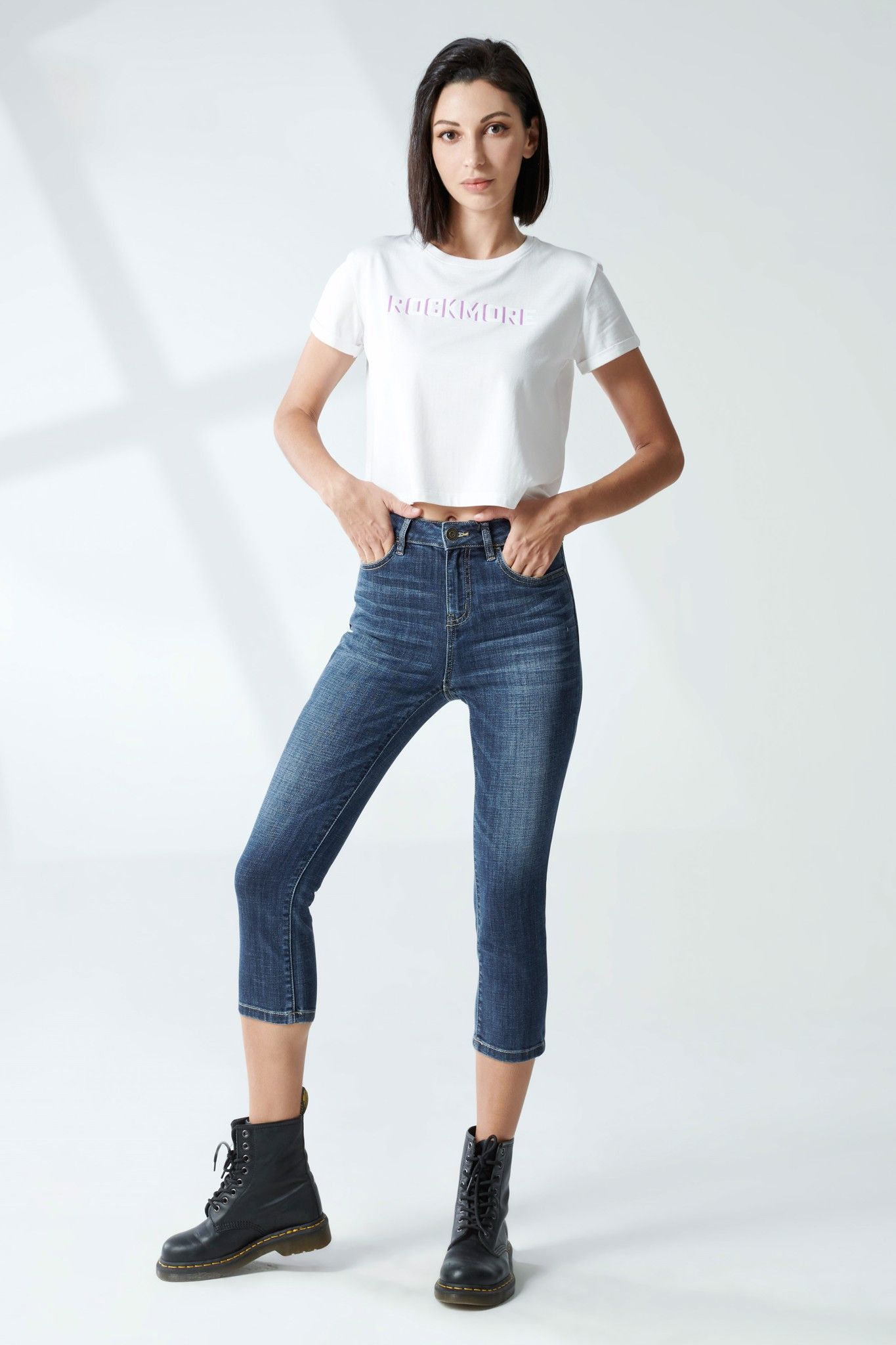 Quần jeans lửng dáng skinny - 220WD2091B2