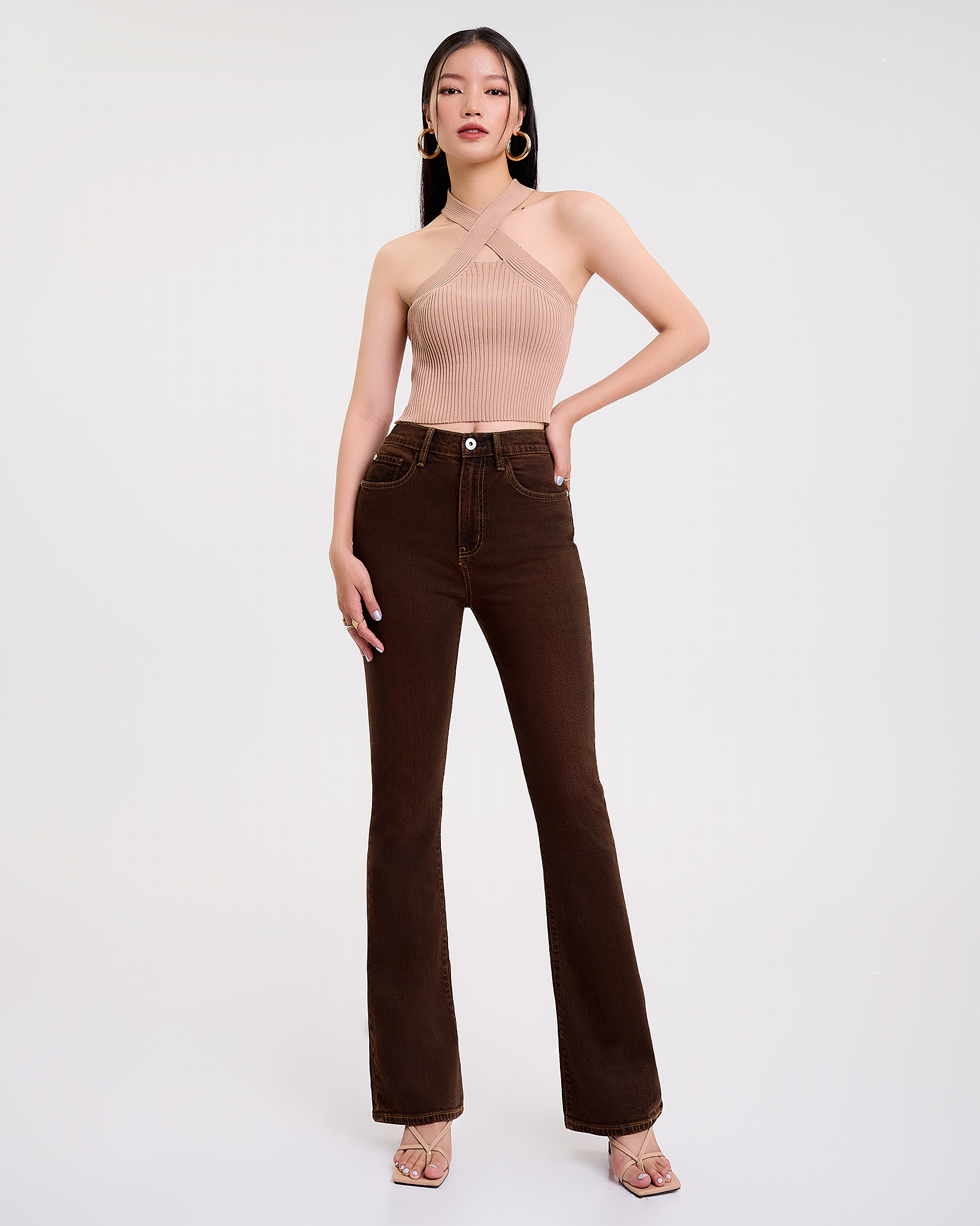 Quần Dài Nữ Dáng Loe Màu Nâu. Caramel Brown Flared Fit Jeans - 221WD1084F1