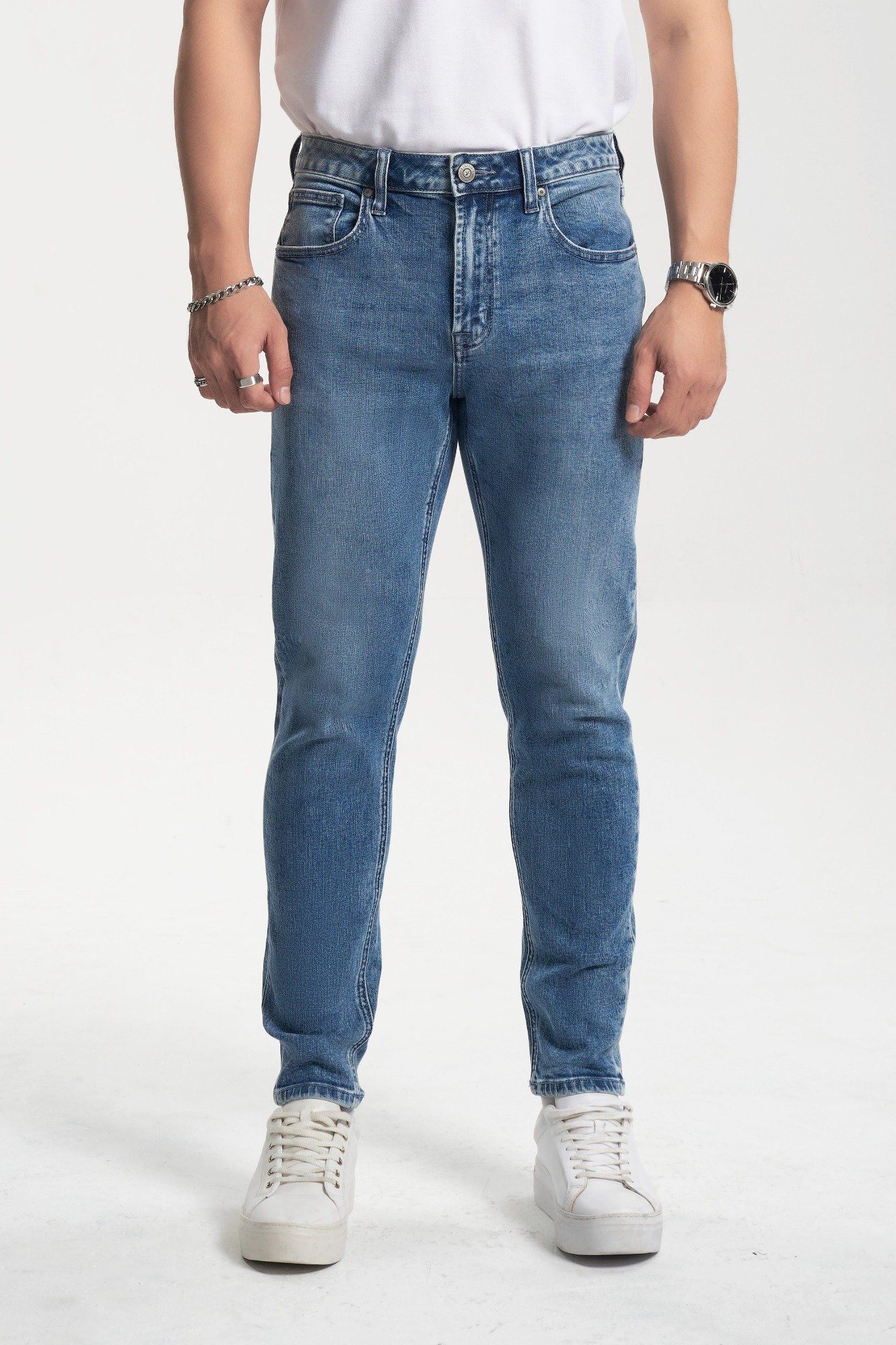 Quần Jeans Nam Dáng Tapered Màu Xanh Sáng. Bright Blue Tapered Men's Jeans - 222MD3089B2