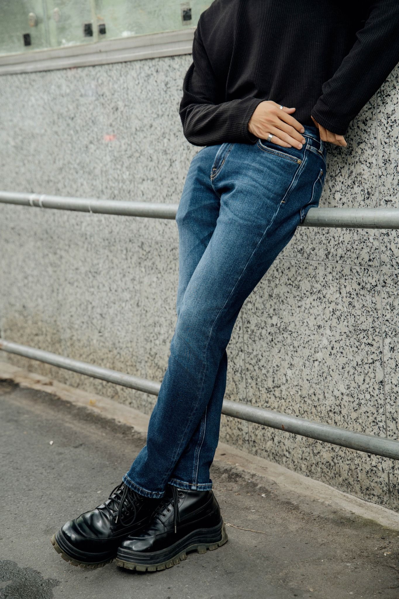 Quần Jeans Nam Dáng Slim Tint Vintage Màu Dark Blue - Men's SlimFit Jeans Tint Vintage In Dark Blue - 224MD3082B2970