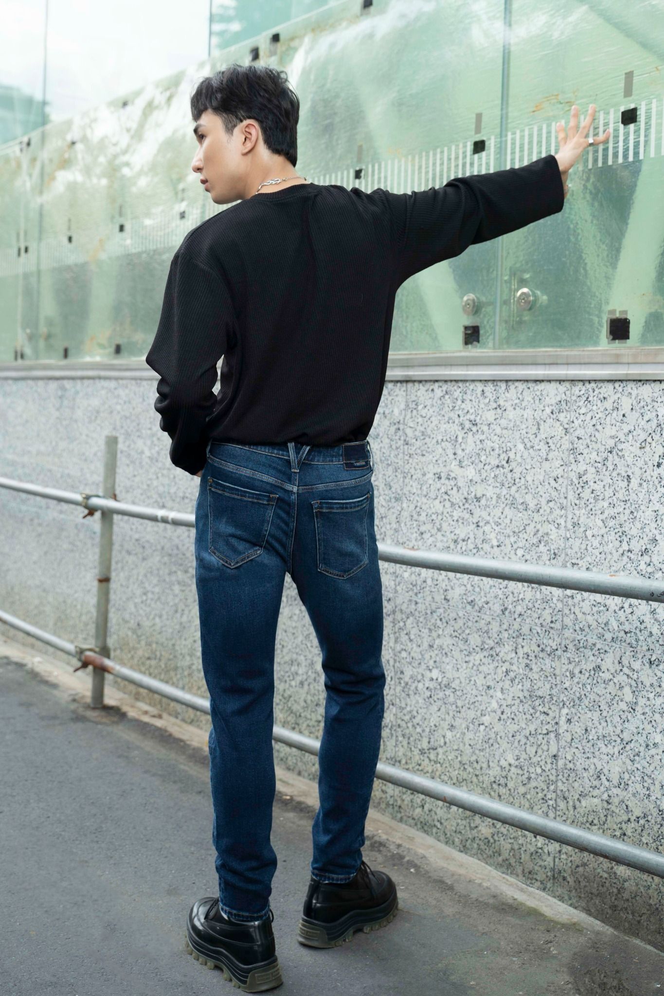 Quần Jeans Nam Dáng Slim Tint Vintage Màu Dark Blue - Men's SlimFit Jeans Tint Vintage In Dark Blue - 224MD3082B2970