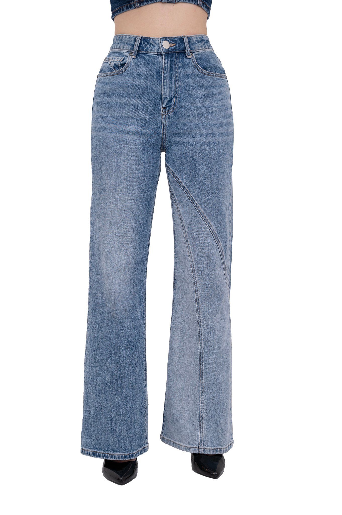 Quần Dài Nữ Dáng Loe Laser Xéo Màu Xanh Nhạt - Light Blue Laser Cut Flare Jeans - 224WD2084F2