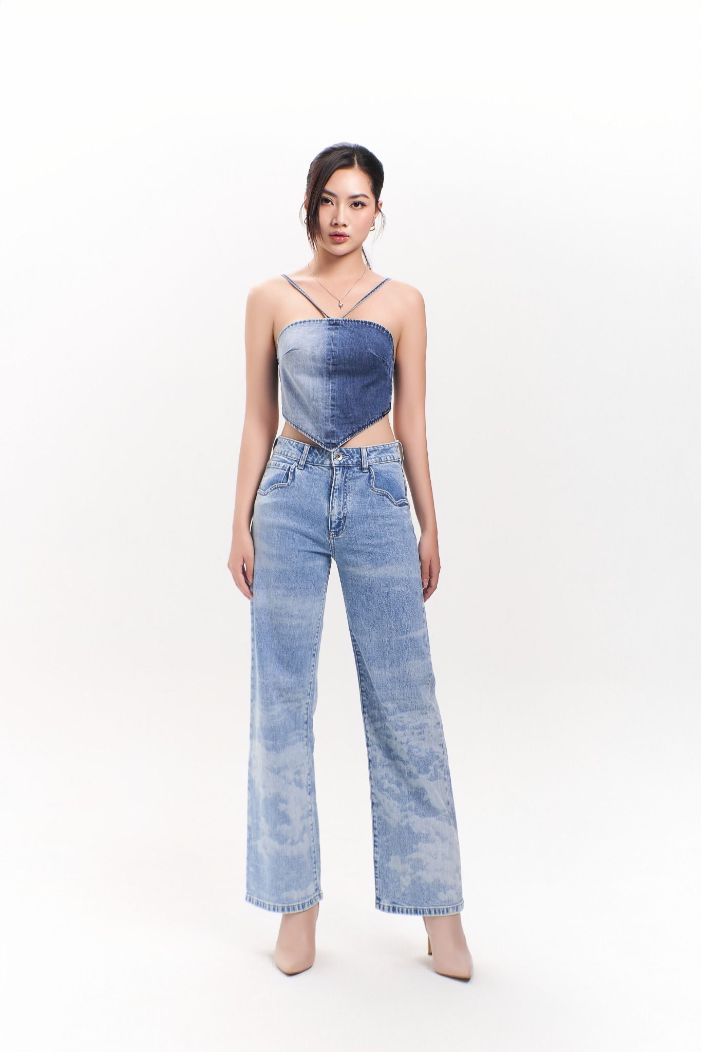 Quần Jeans Nữ Dáng Relax Cách Điệu Túi Trước Laser Mây Trời - 223WD1080F2