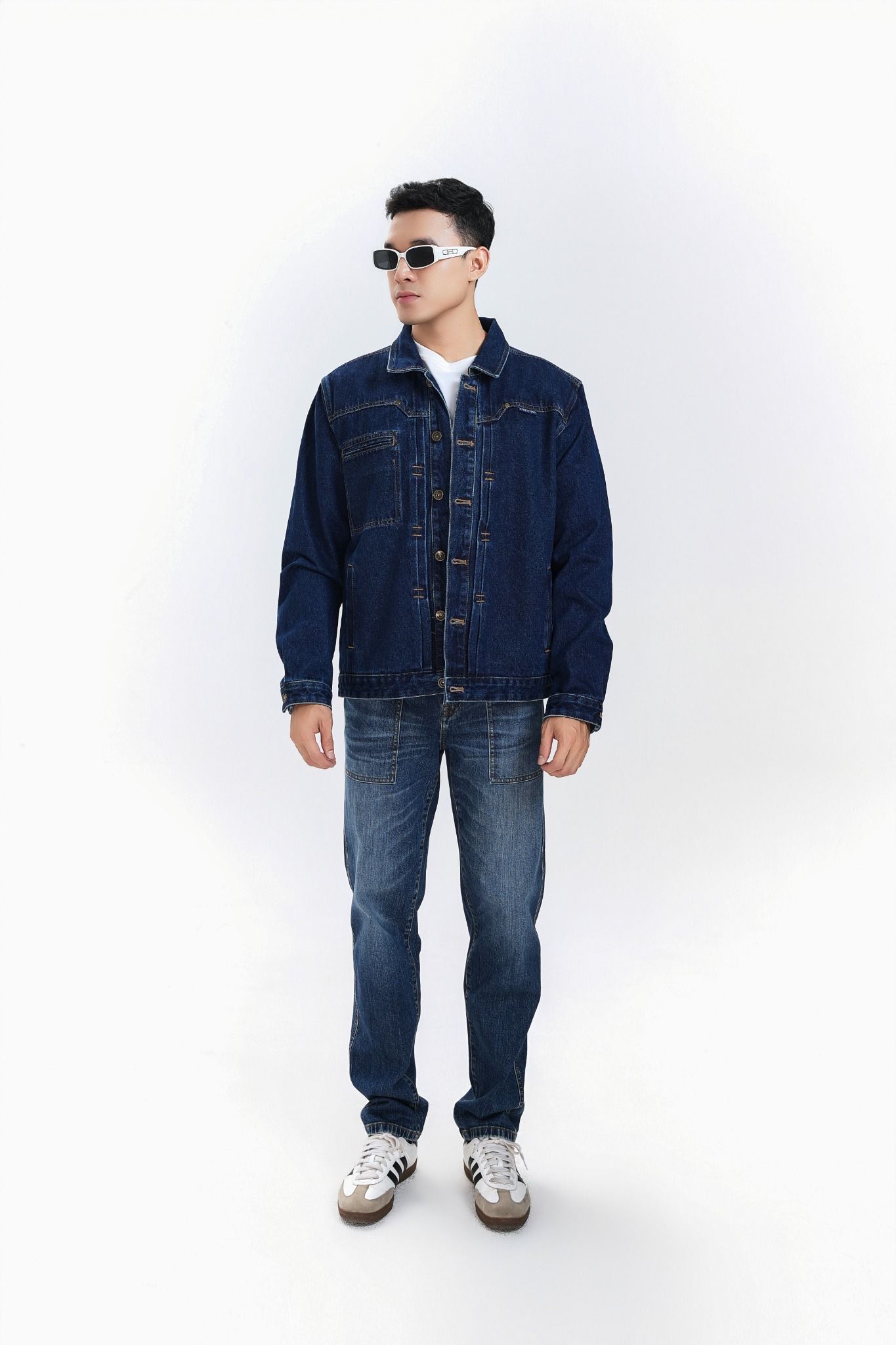 Áo Khoác Denim Dáng Vừa Type 1. Medium Denim Jacket Type 1 - 124MD4049F1970