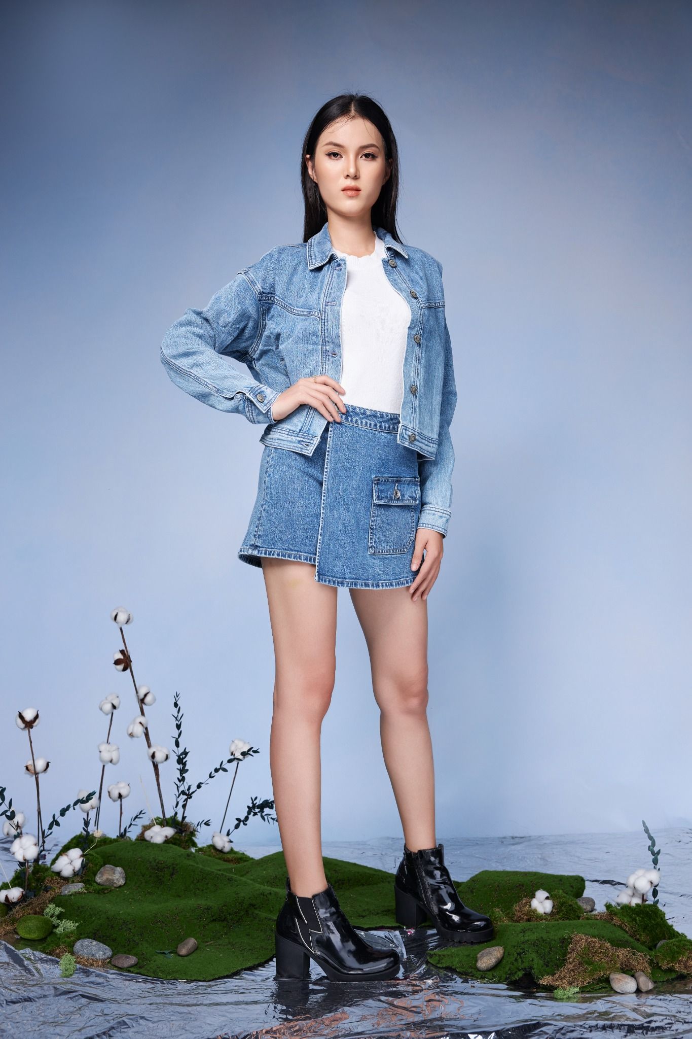 Áo Khoác Nữ Denim Dáng Rộng Kiểu Vasity - Varsity Women's Loose Denim Jacket - 222WD1044B1910