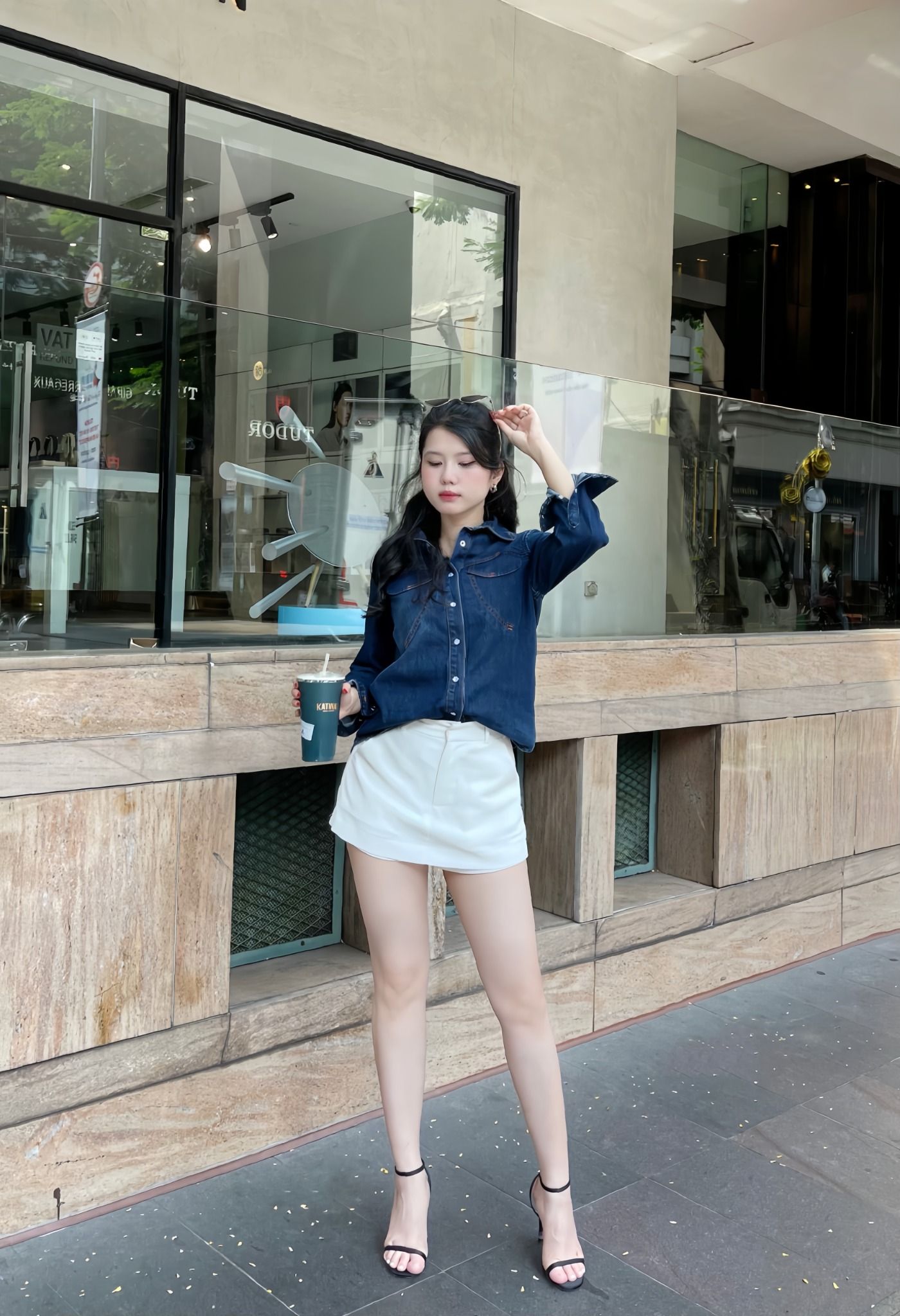 Áo Sơ Mi Denim Dáng Rộng. Wide Denim Shirt - 222WD2034F2